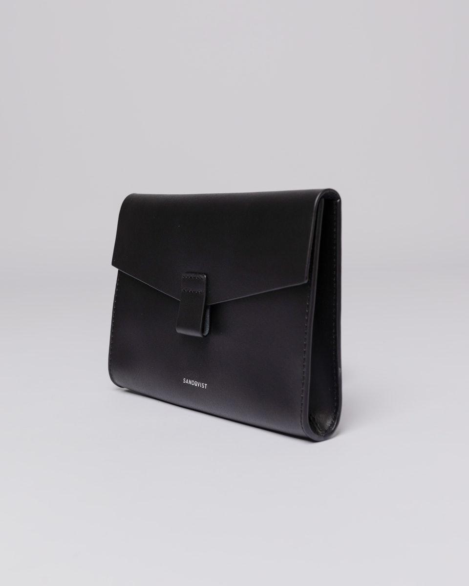 Nova belongs to the category Wallets and is in color black (3 of 4)