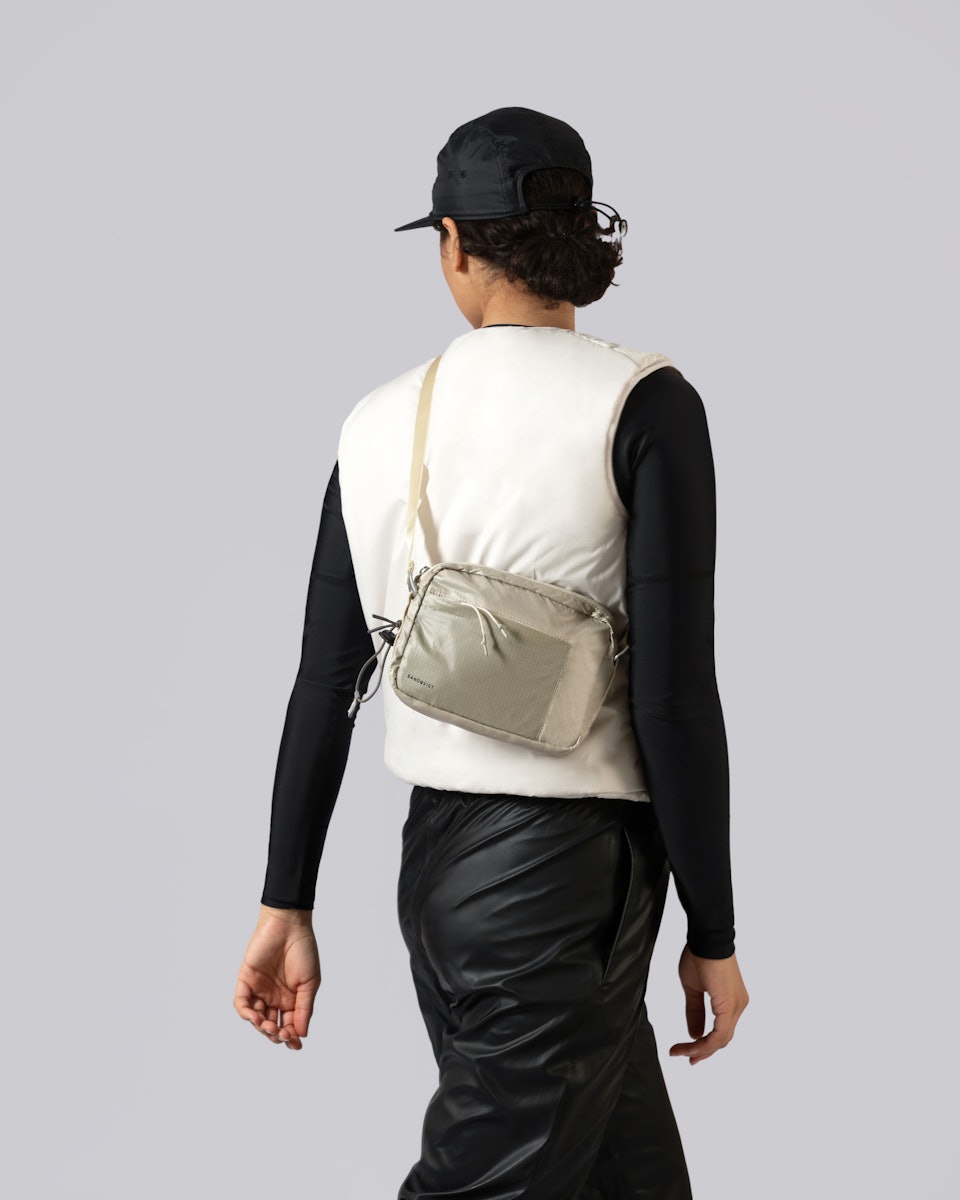 Rune belongs to the category Shoulder bags and is in color pale birch (5 of 5)