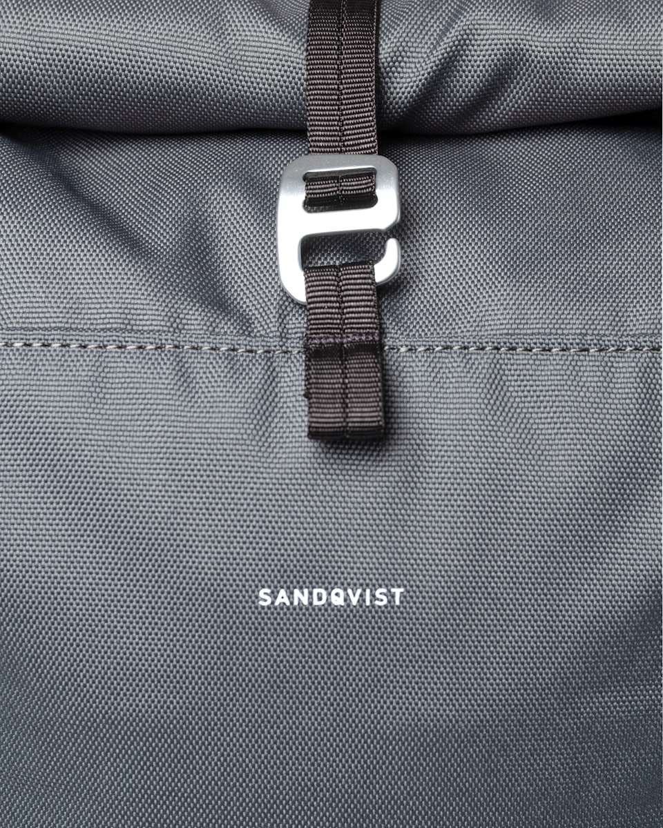 Arvid belongs to the category Backpacks and is in color night grey & black (2 of 5)