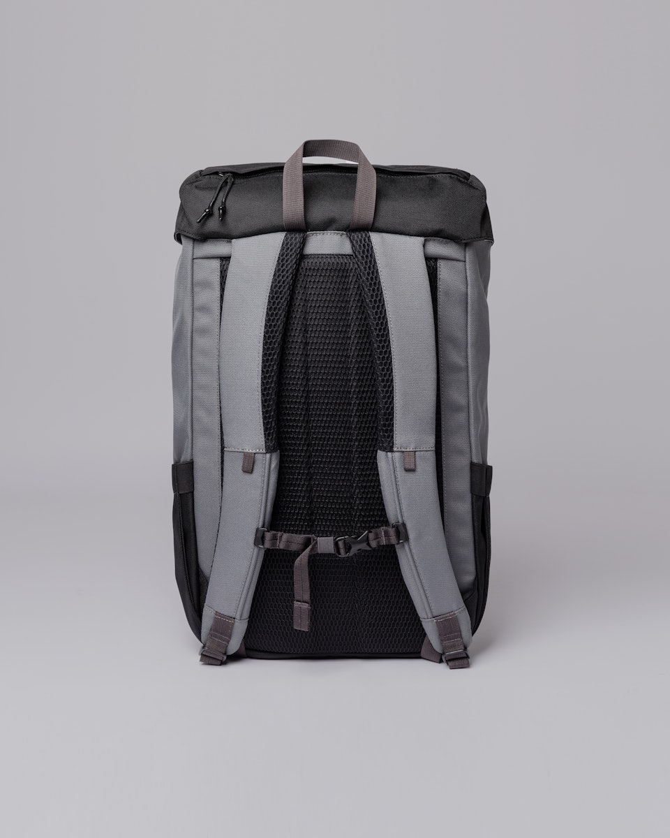 Walter belongs to the category Backpacks and is in color night grey & black (3 of 10)