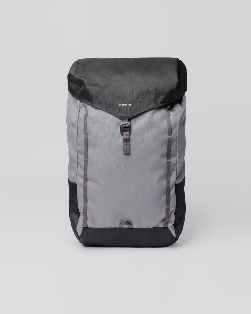 Walter belongs to the category Backpacks and is in color multi dark