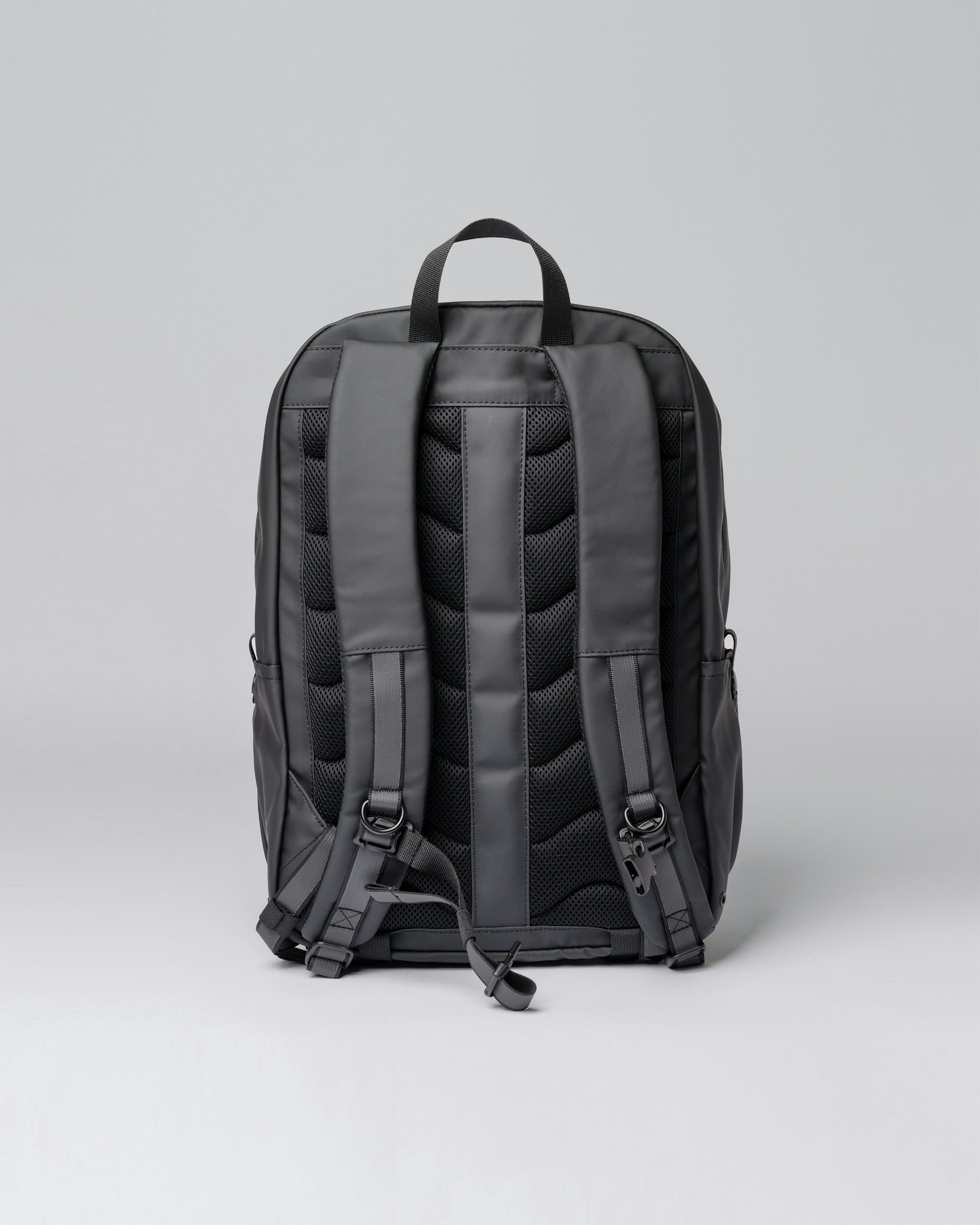 Alvar belongs to the category Backpacks and is in color black (3 of 6)