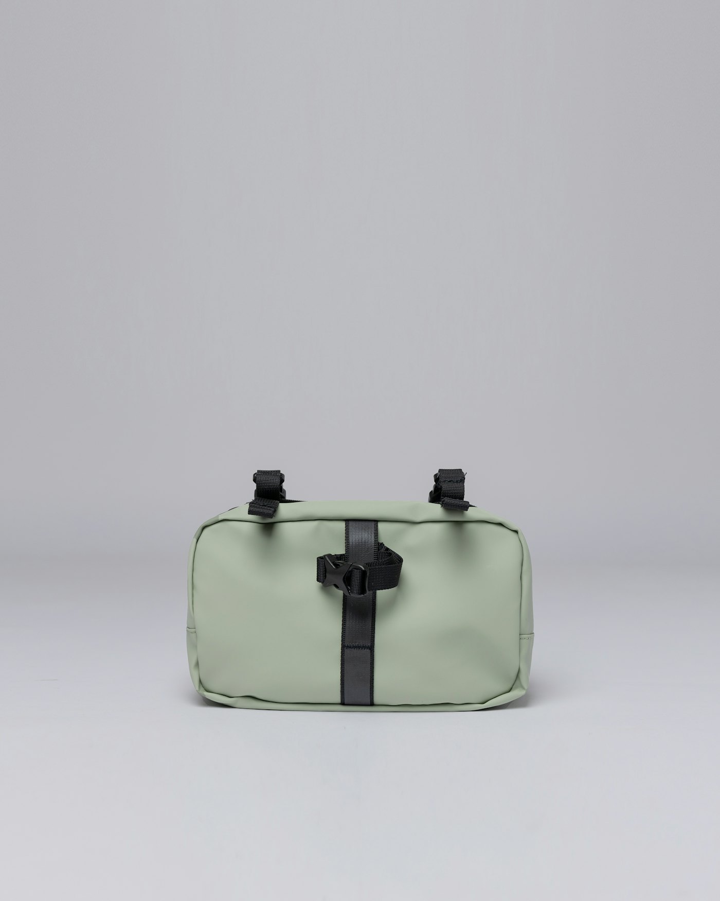 Uno är i färgen dagg-grön (3 av 7)