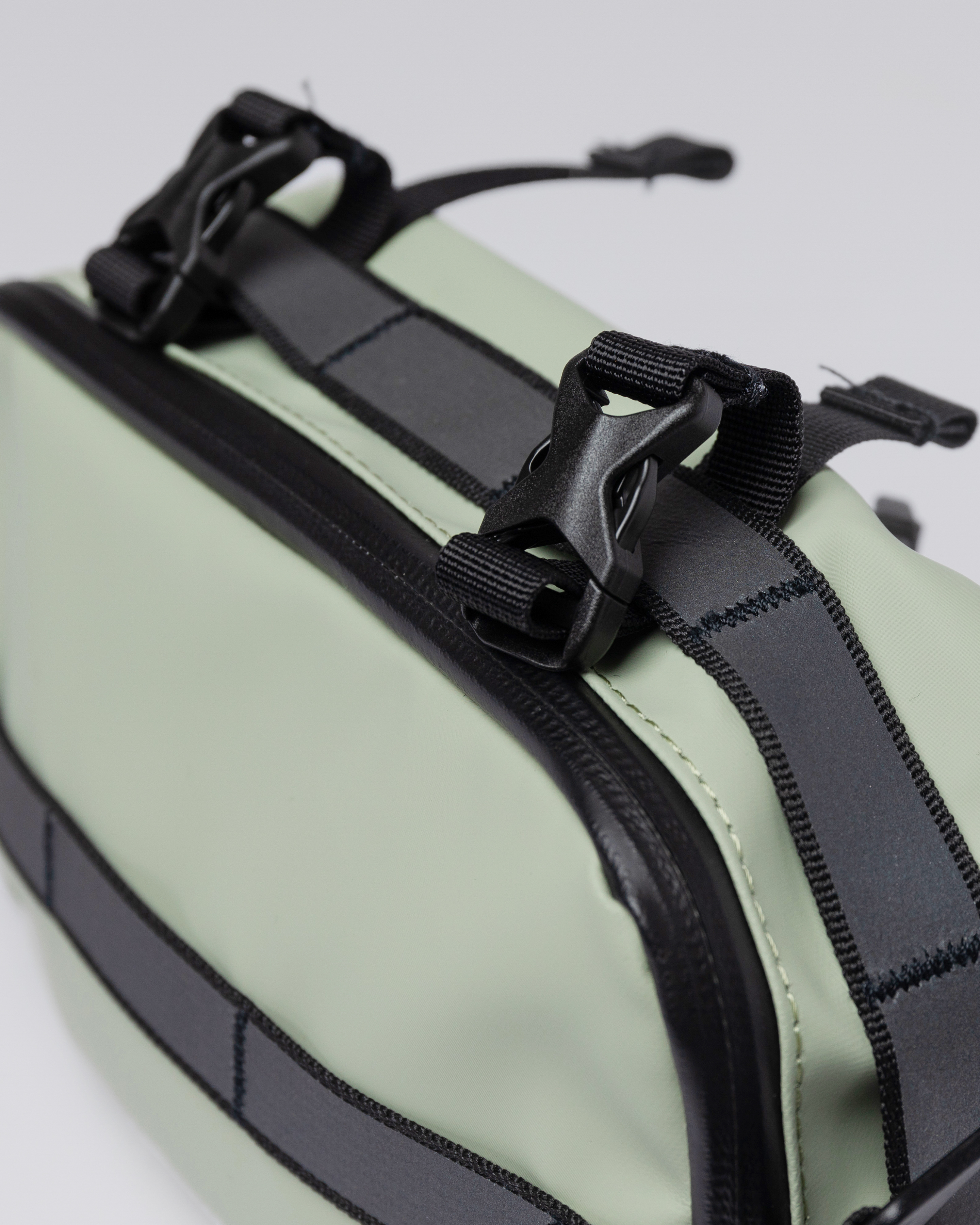 Uno Bar bag Dew Green Sandqvist