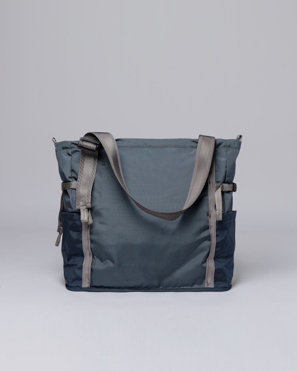 River Hike belongs to the category Tote bags and is in color steel blue & navy (2 of 9)