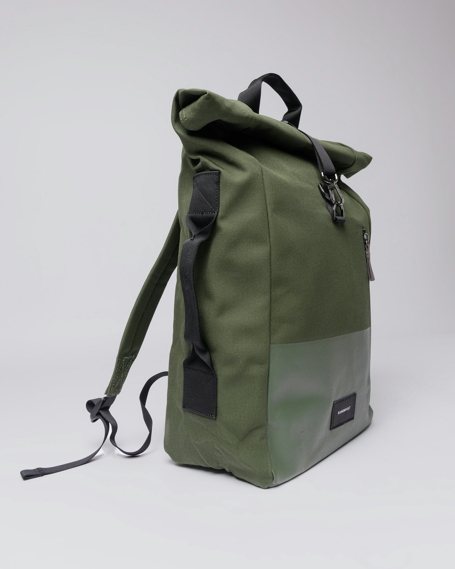 Dante vegan belongs to the category Backpacks and is in color dawn green (4 of 6)