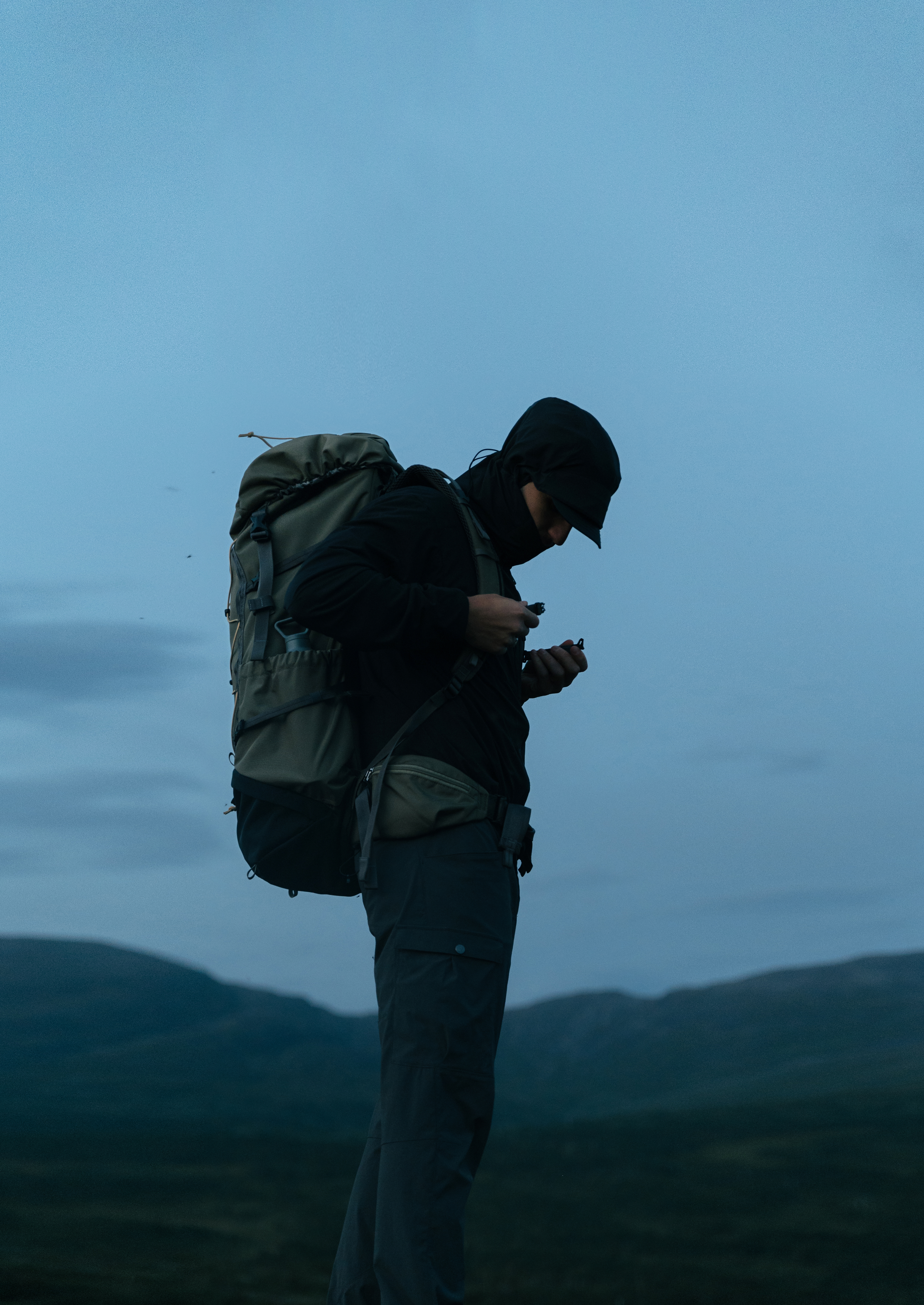 Mountain hiking bag discount