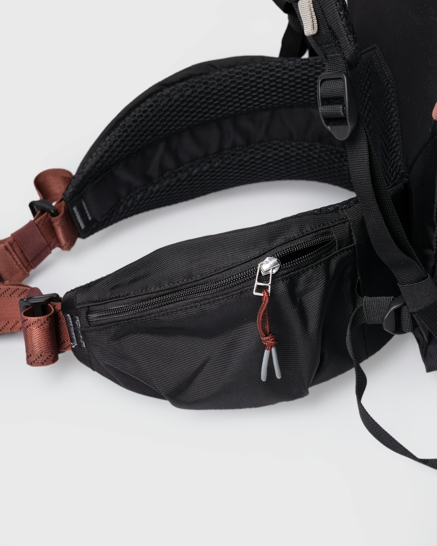 Trail Hike is in color black (7 of 10)