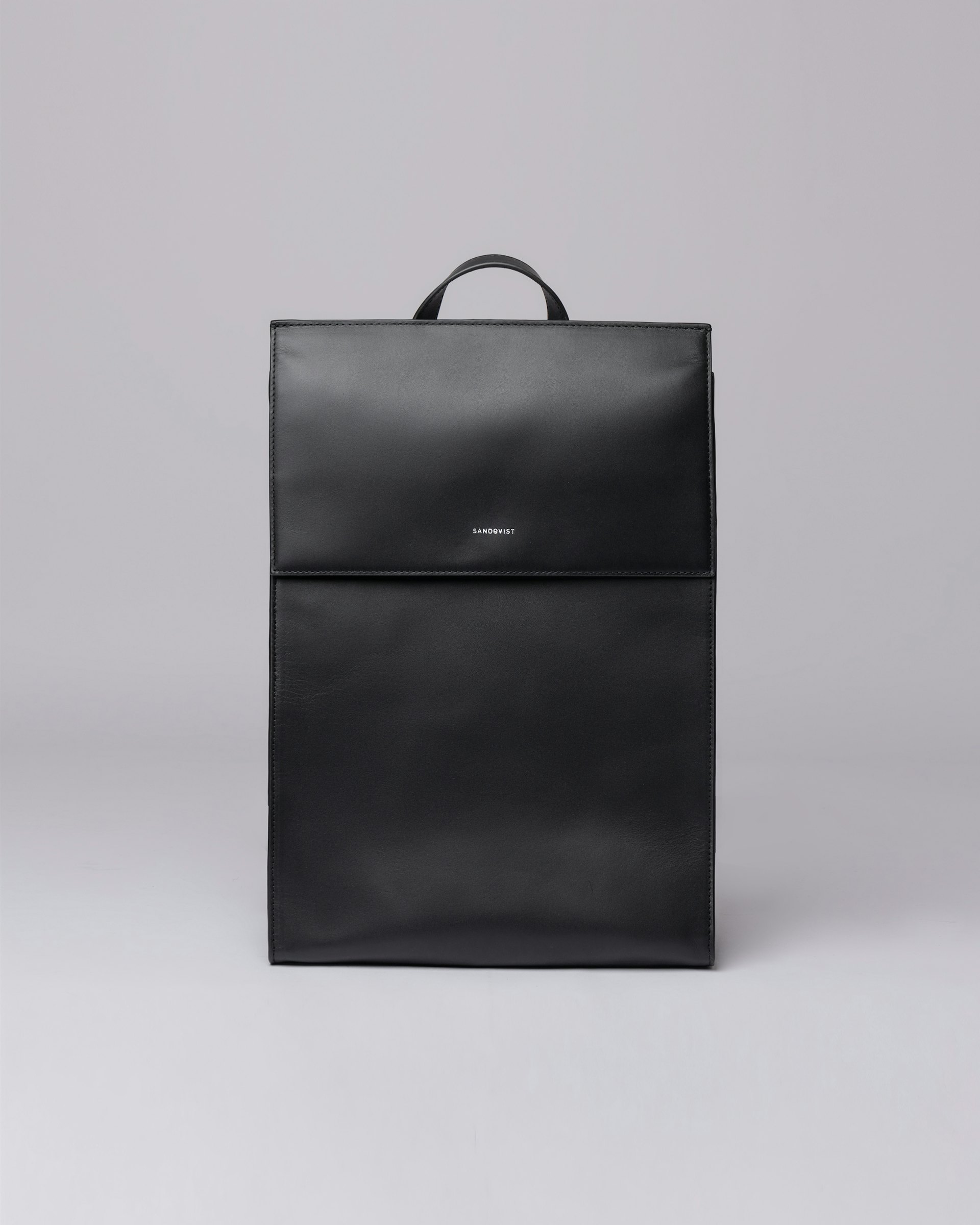 Lovis tillhör kategorin Backpacks och är i färgen black