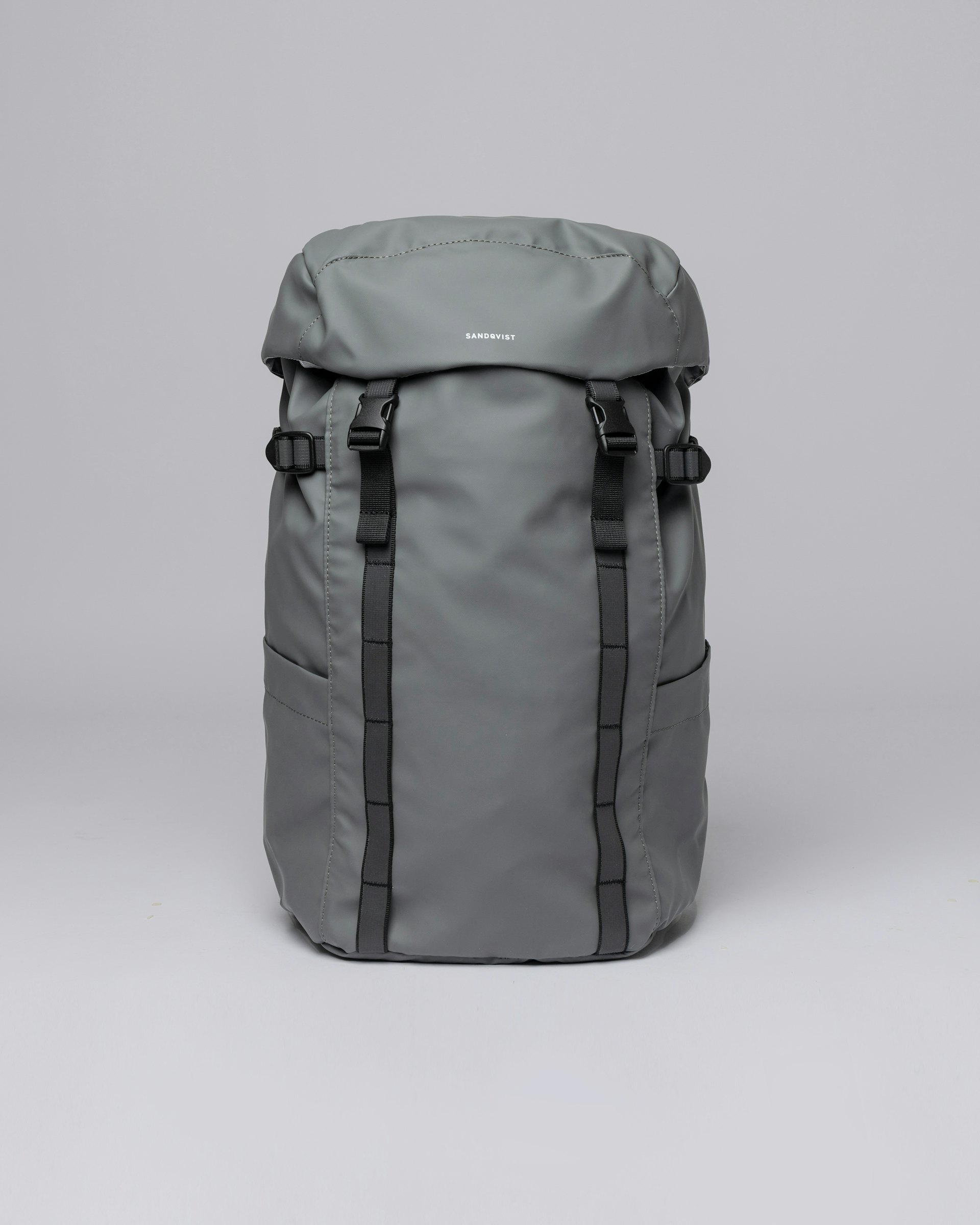 Jonatan belongs to the category Backpacks and is in color ash grey