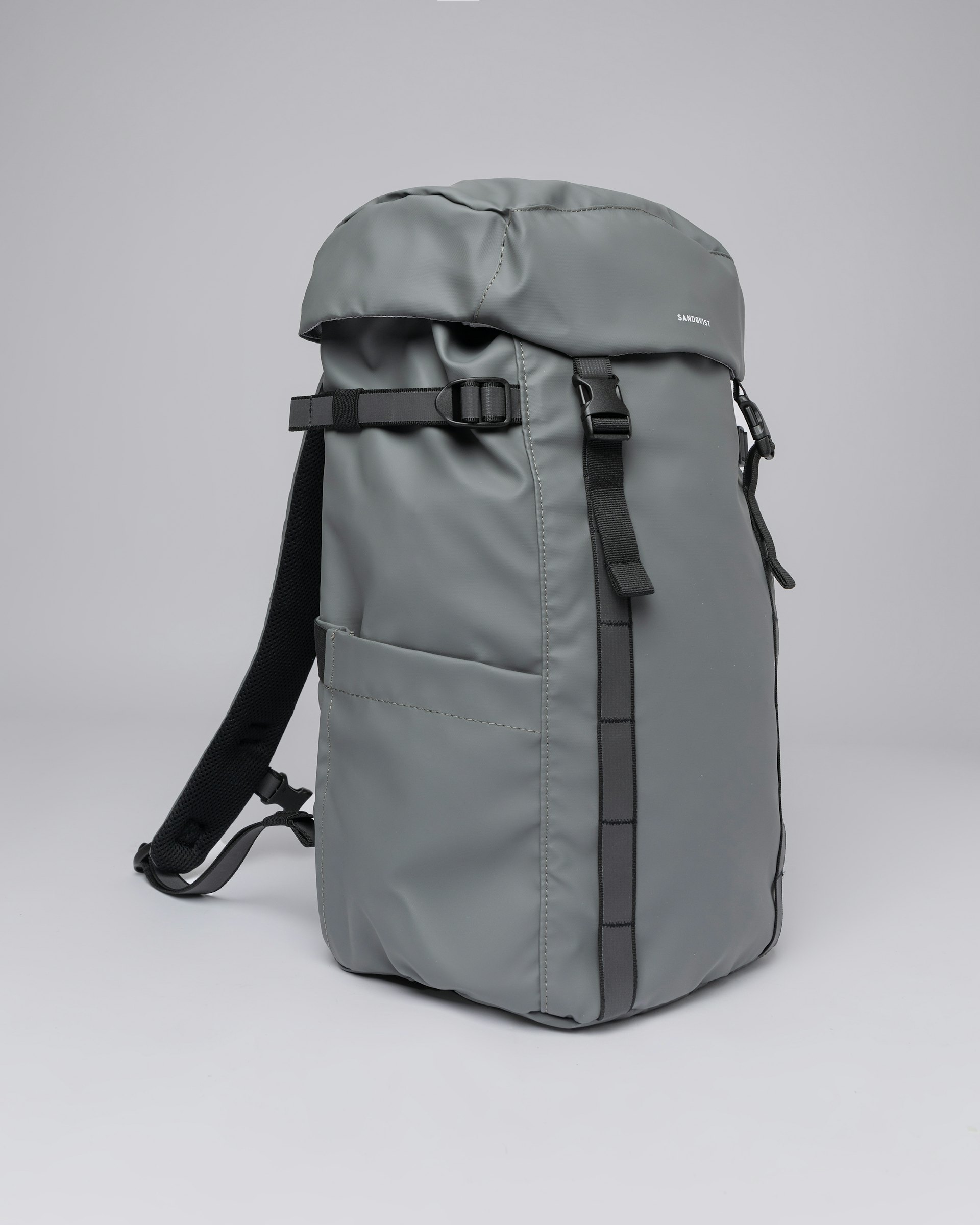 Jonatan belongs to the category Backpacks and is in color ash grey (3 of 5)