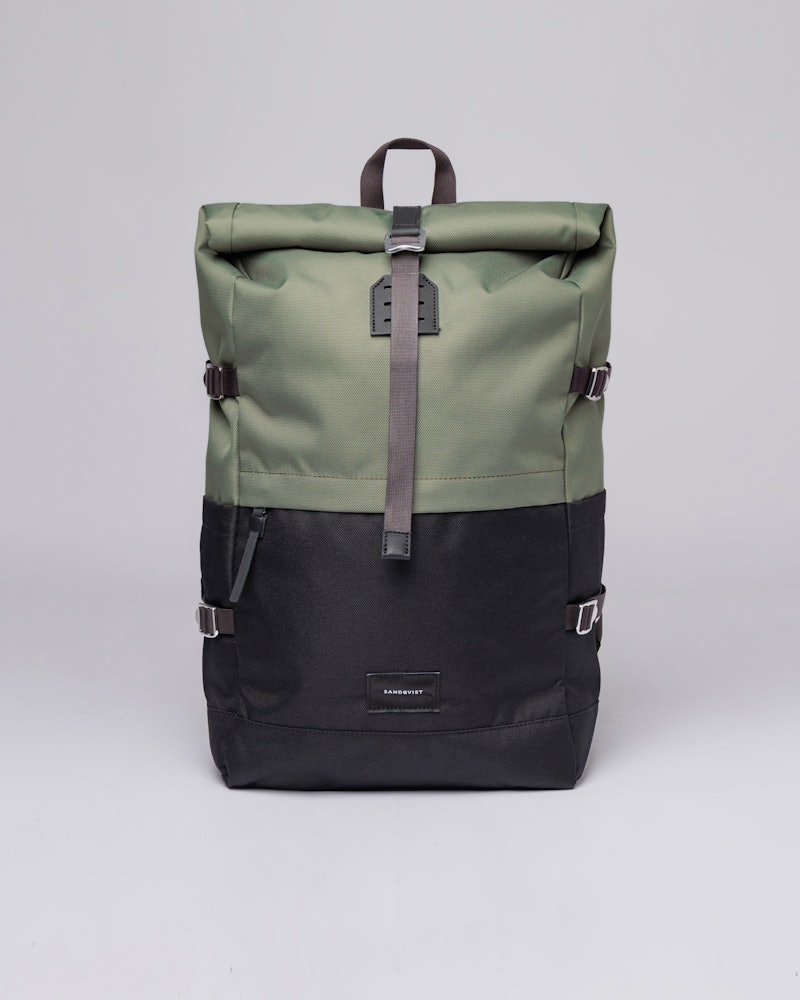 Bernt belongs to the category Backpacks and is in color multi clover green