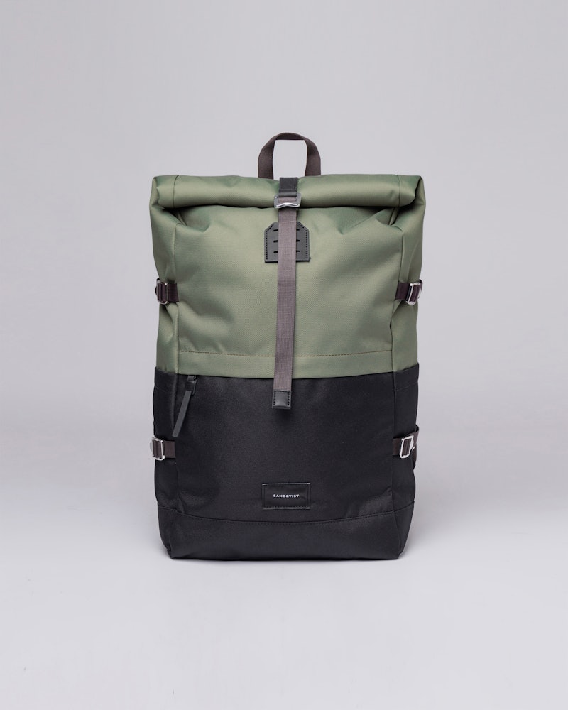 Bernt belongs to the category Backpacks and is in color multi clover green