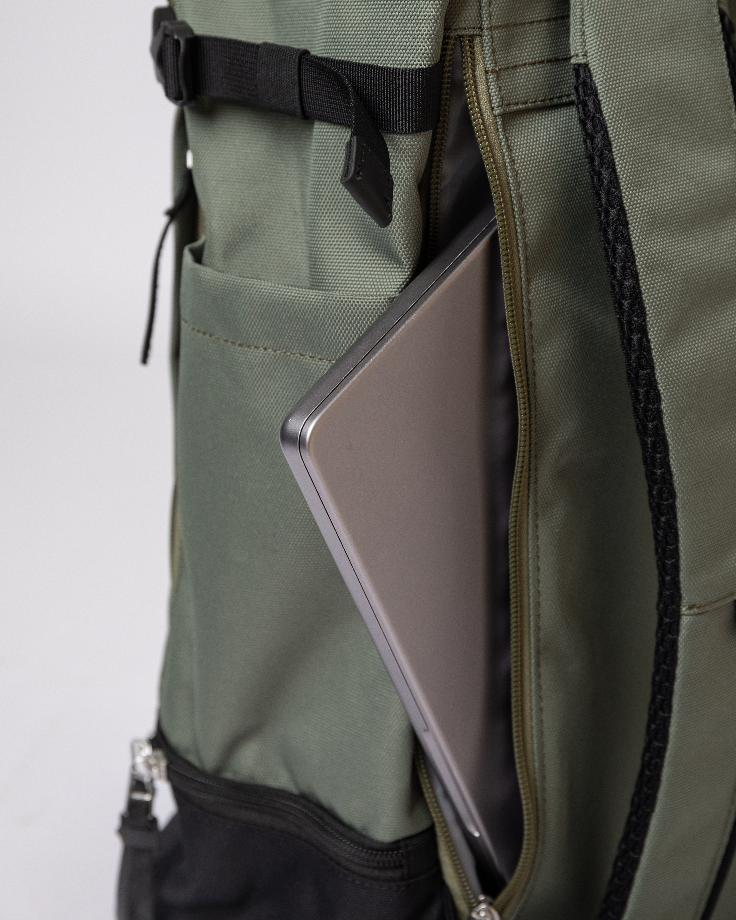 Alde är i färgen multi clover green (9 av 14)