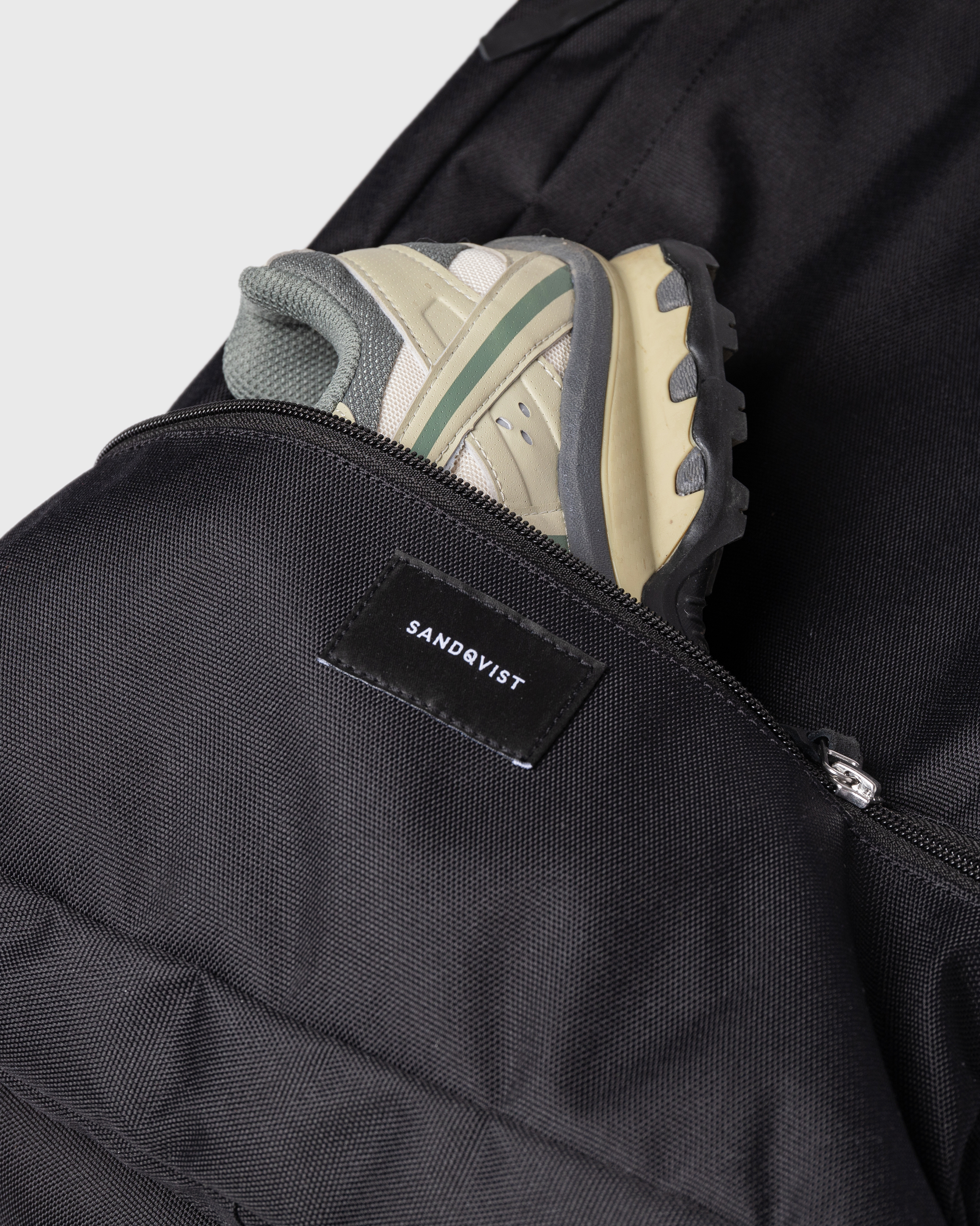 Otis är i färgen svart (10 av 16)