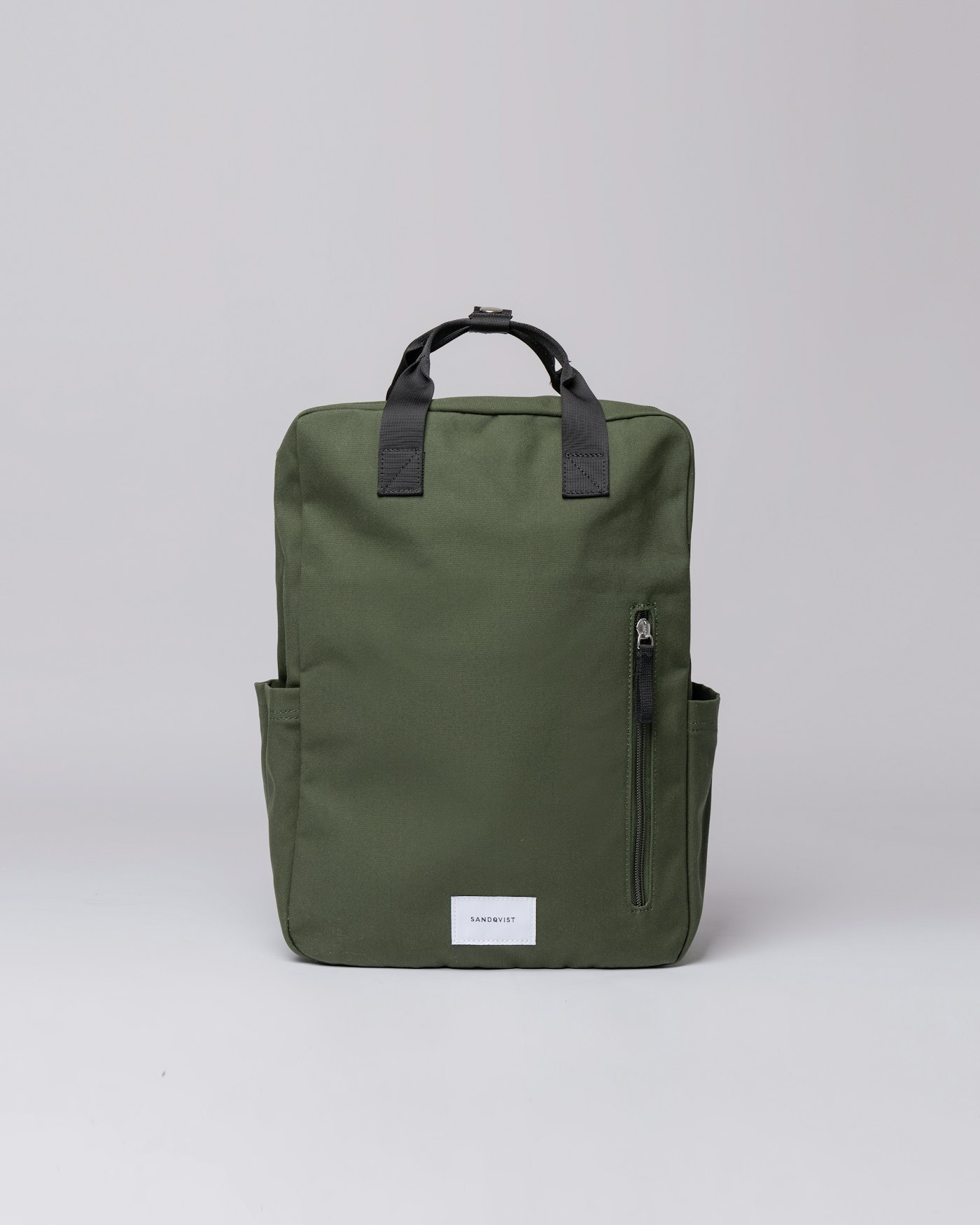 Knut is in color dawn green (1 of 7)