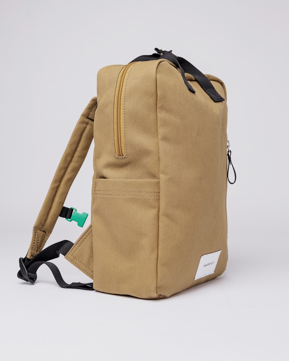 Knutte belongs to the category Backpacks and is in color bronze (4 of 10)