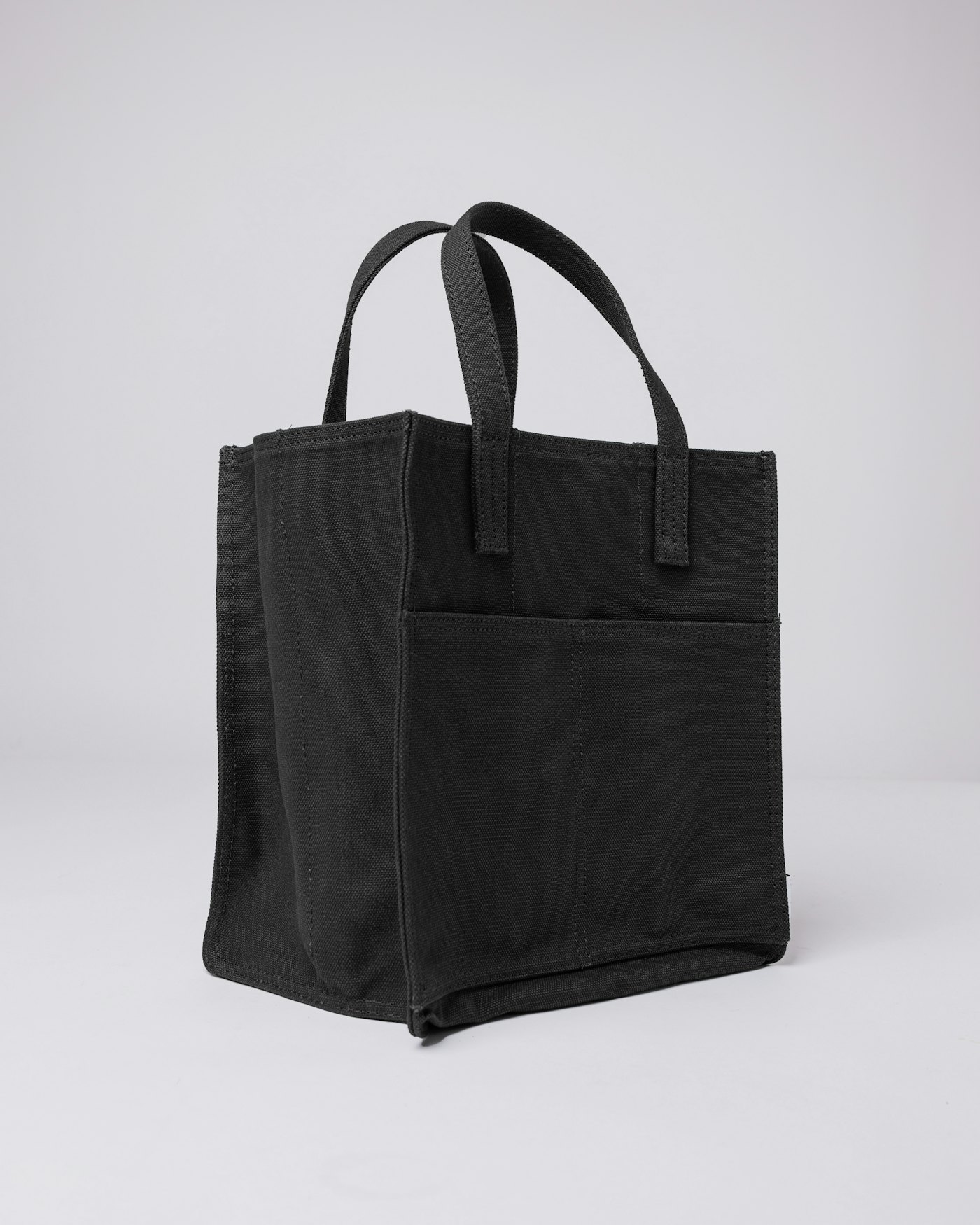 Bottle bag est en couleur noir (3 de 5)