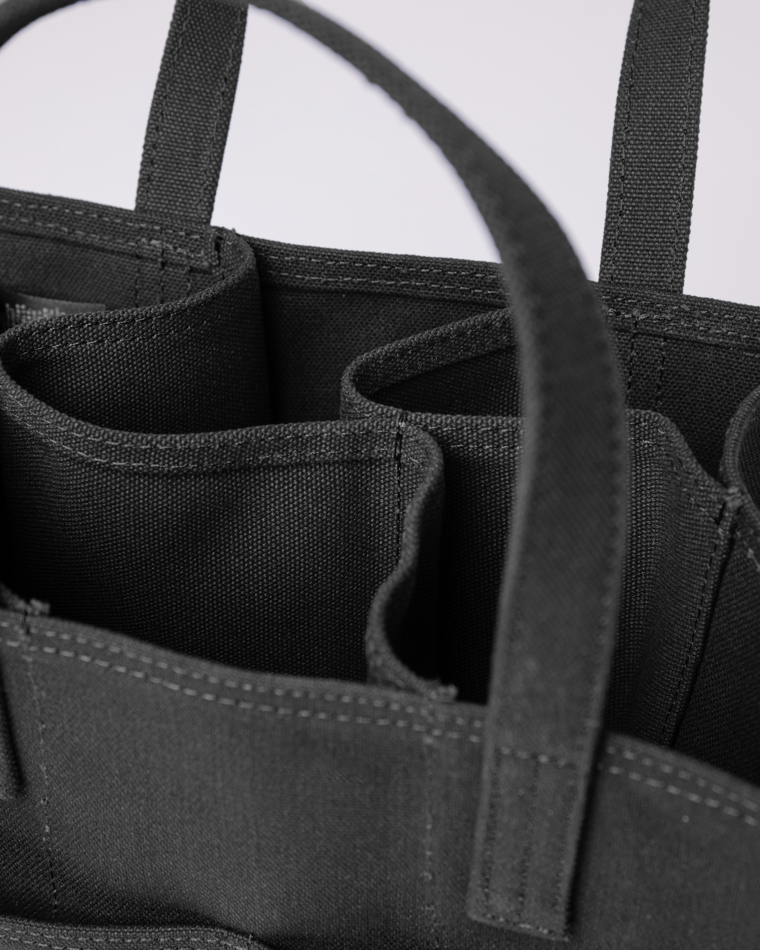 Bottle Bag - Tote bag - Black | Sandqvist