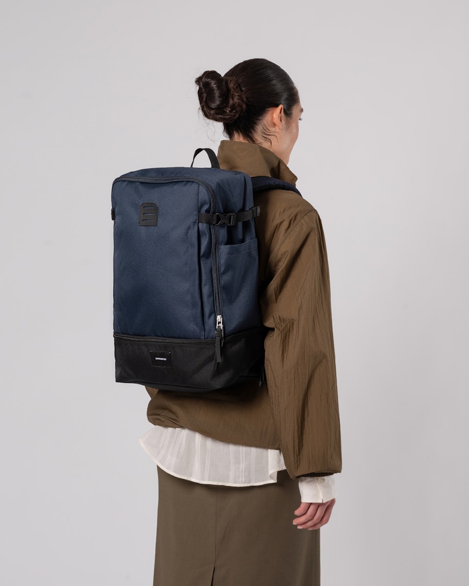 Alde belongs to the category Backpacks and is in color multi navy (9 of 9)