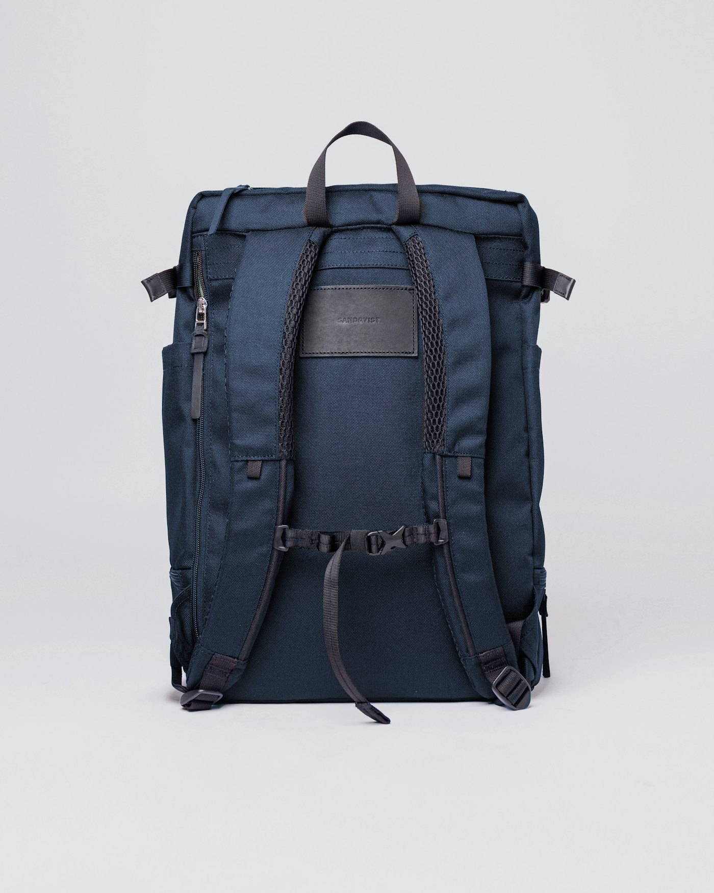 Alde är i färgen multi navy (2 av 10)