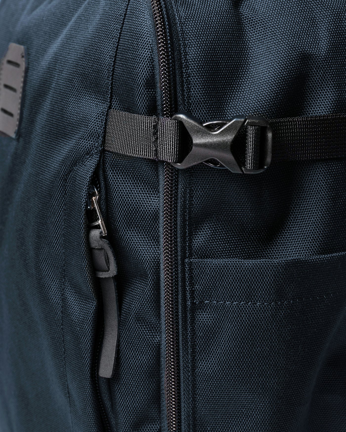 Alde är i färgen multi navy (3 av 10)