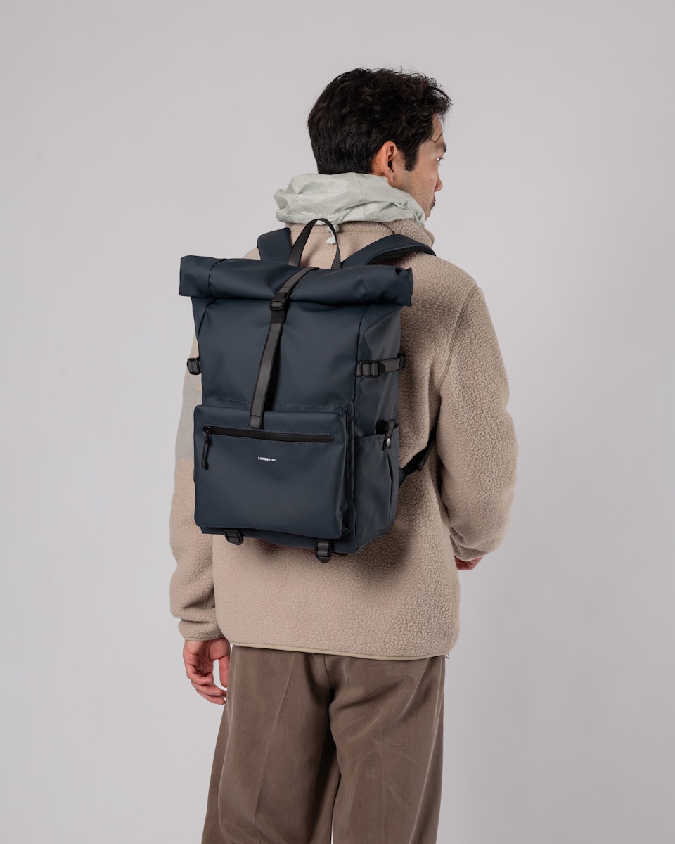 Ruben 2.0 belongs to the category Backpacks and is in color navy (7 of 8)