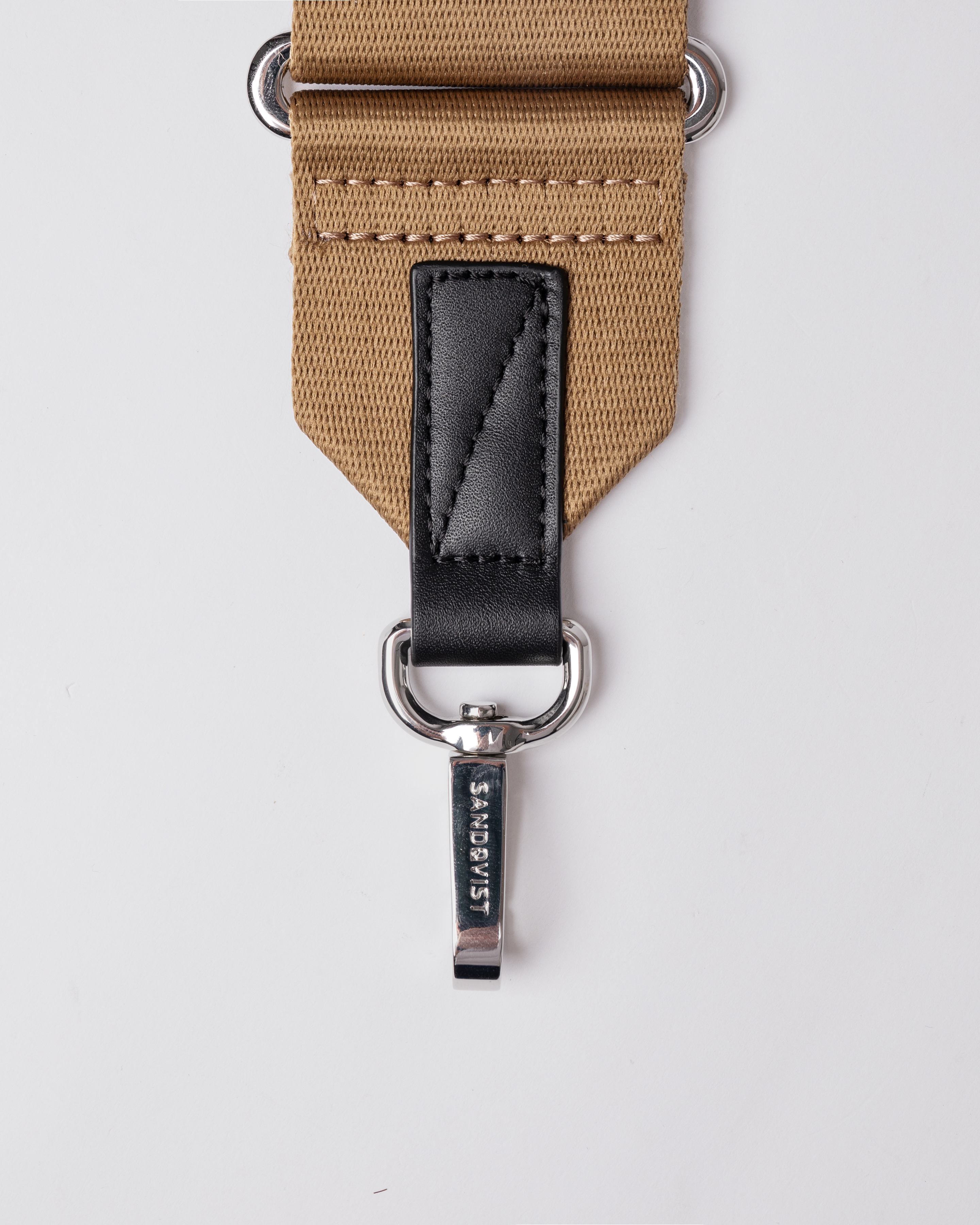 Adjustable shoulder strap hotsell