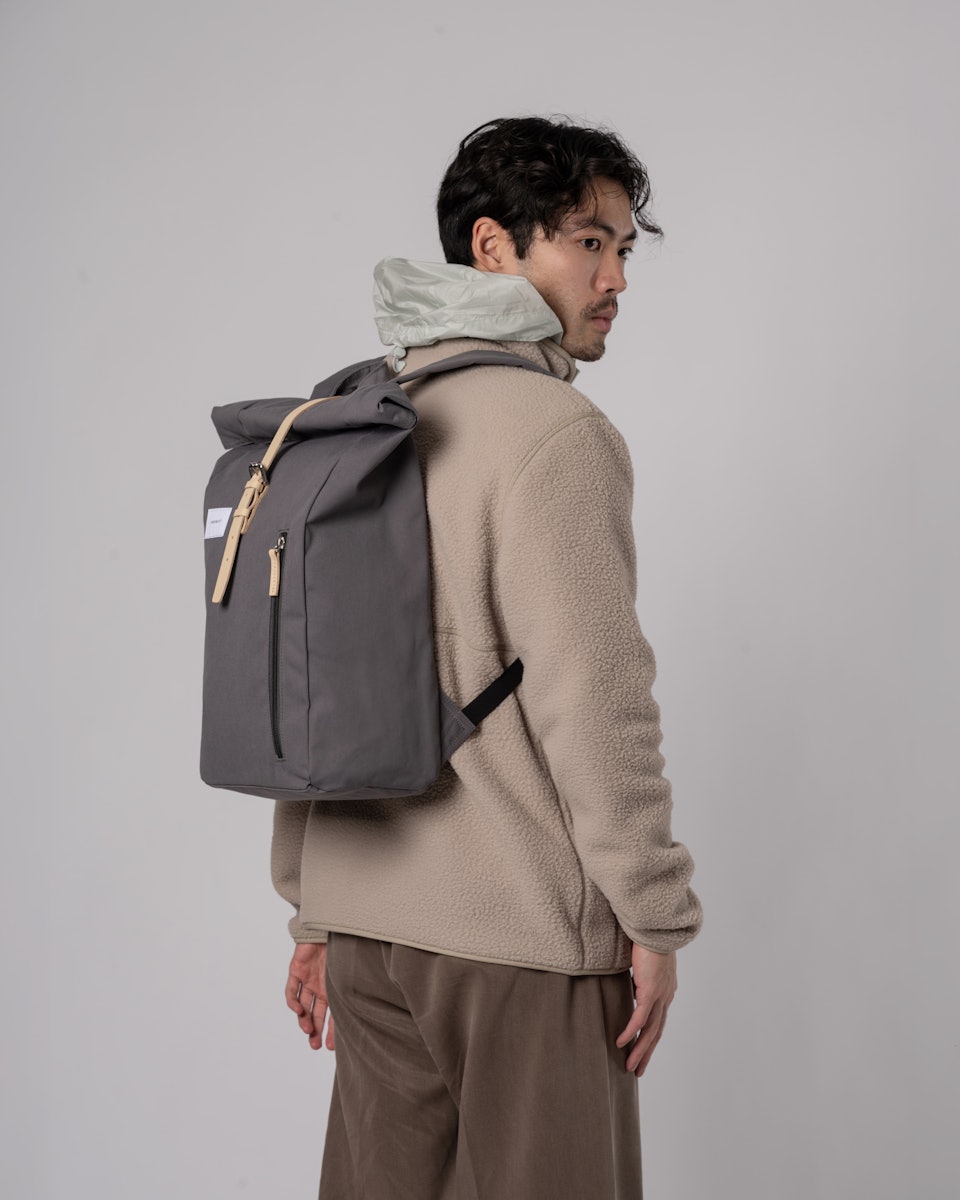 Dante belongs to the category Backpacks and is in color stone grey (7 of 8)