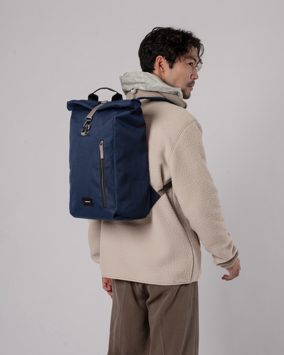 Dante Vegan belongs to the category Backpacks and is in color navy (6 of 7)