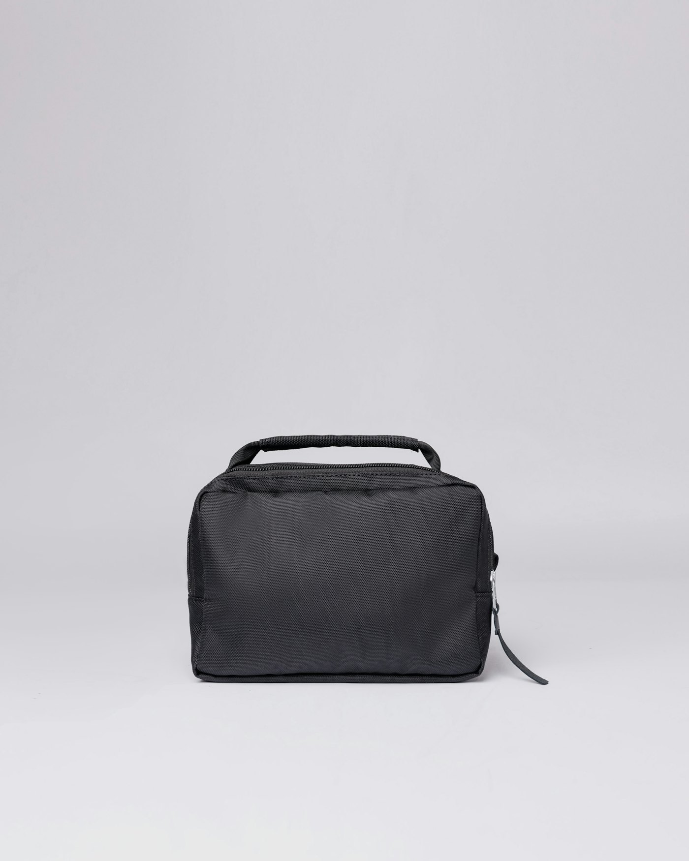 Gunnar is in color black with black leather (2 of 7)