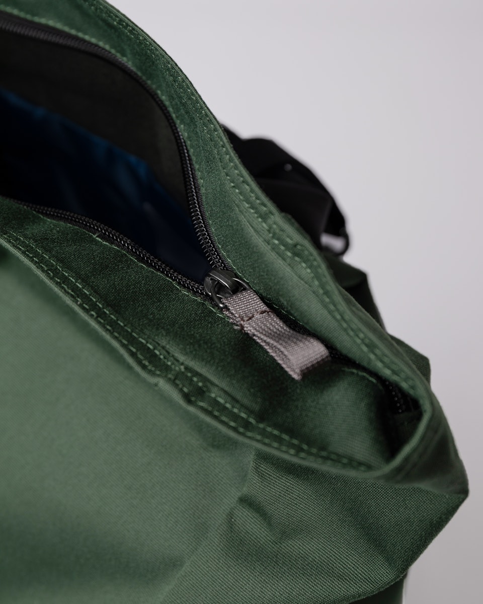 Dante vegan belongs to the category Backpacks and is in color dawn green with black webbing (6 of 9)