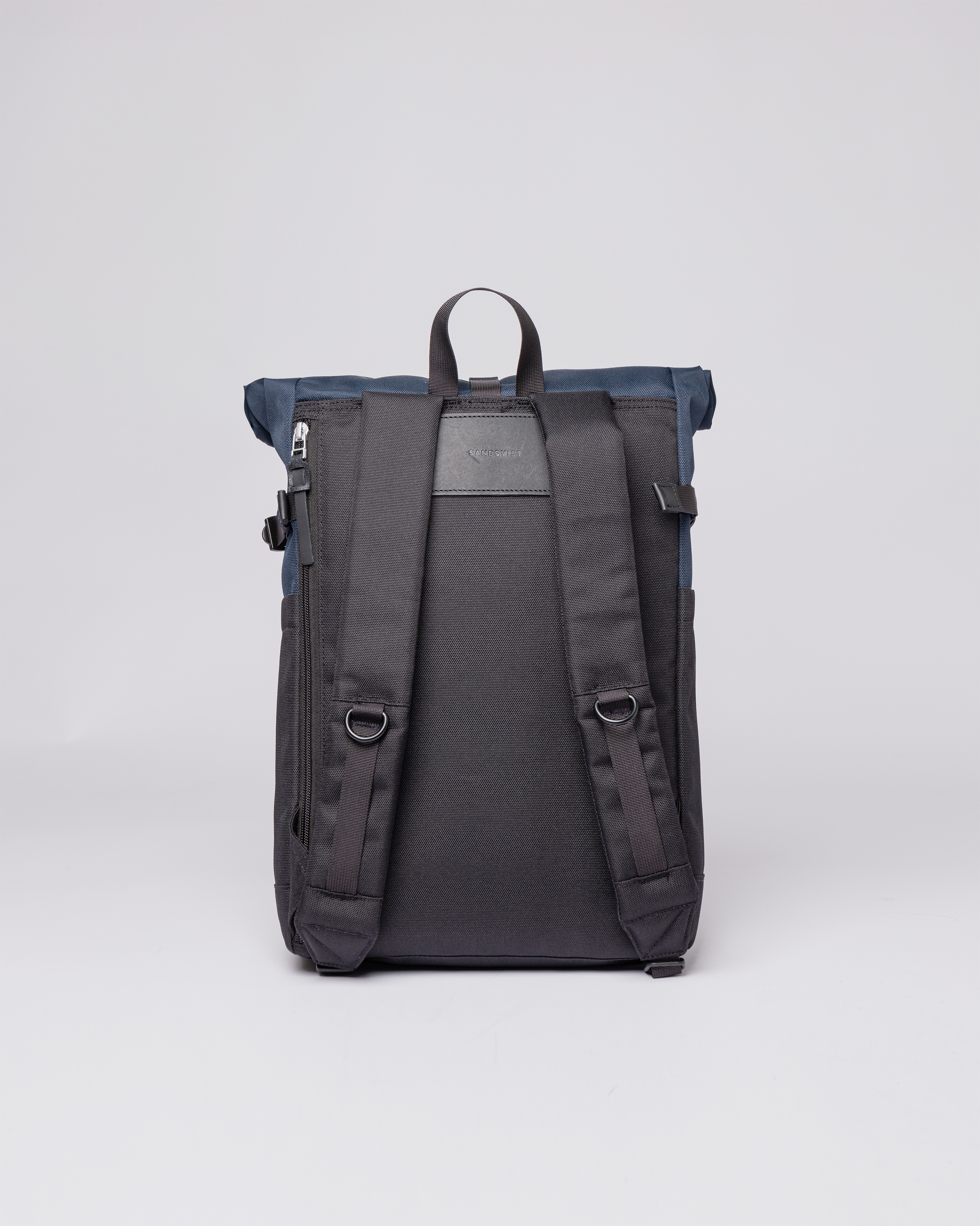 Ilon - Backpack - Multi Black/Navy | Sandqvist