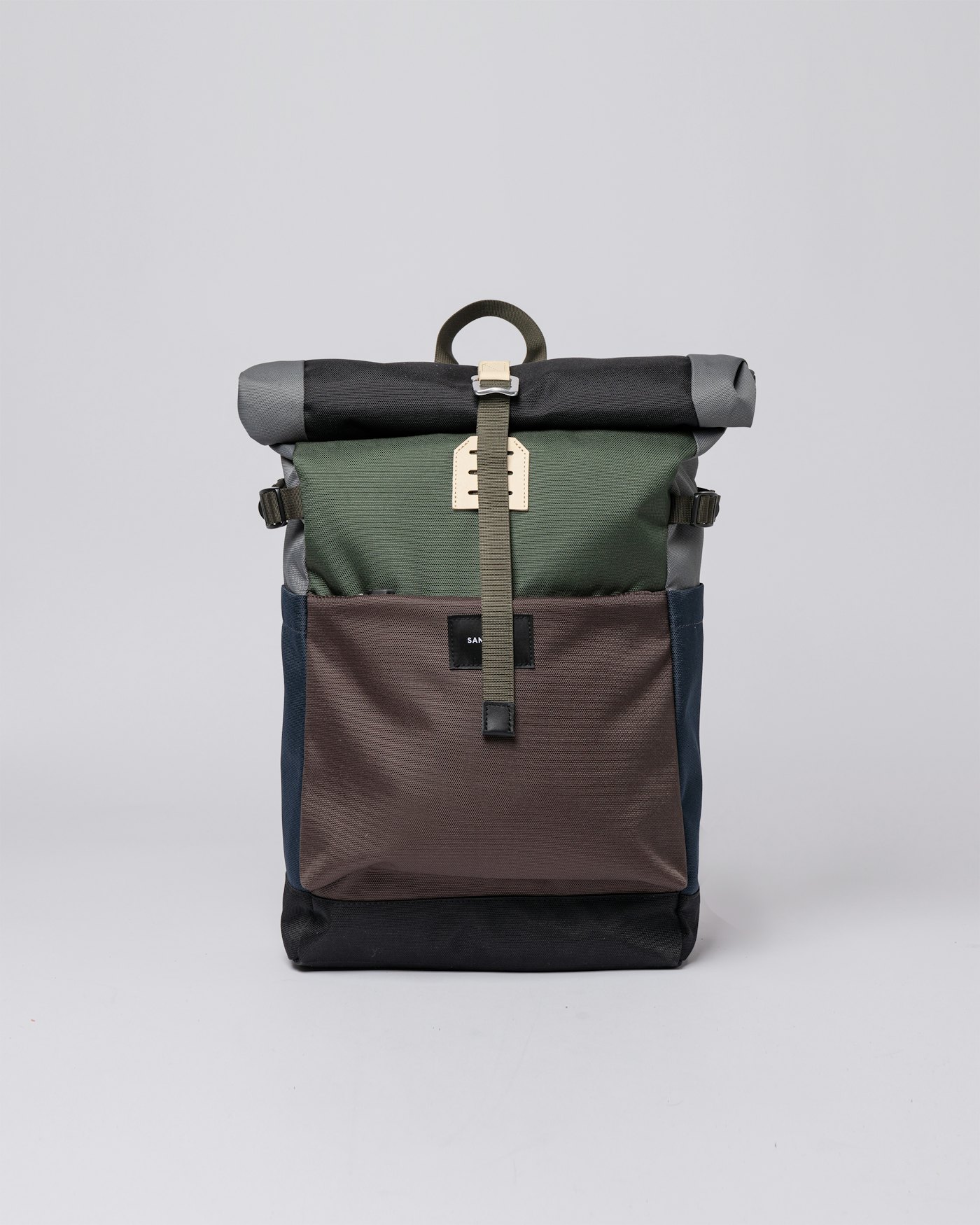 Ilon is in color multi 20 (1 of 8)