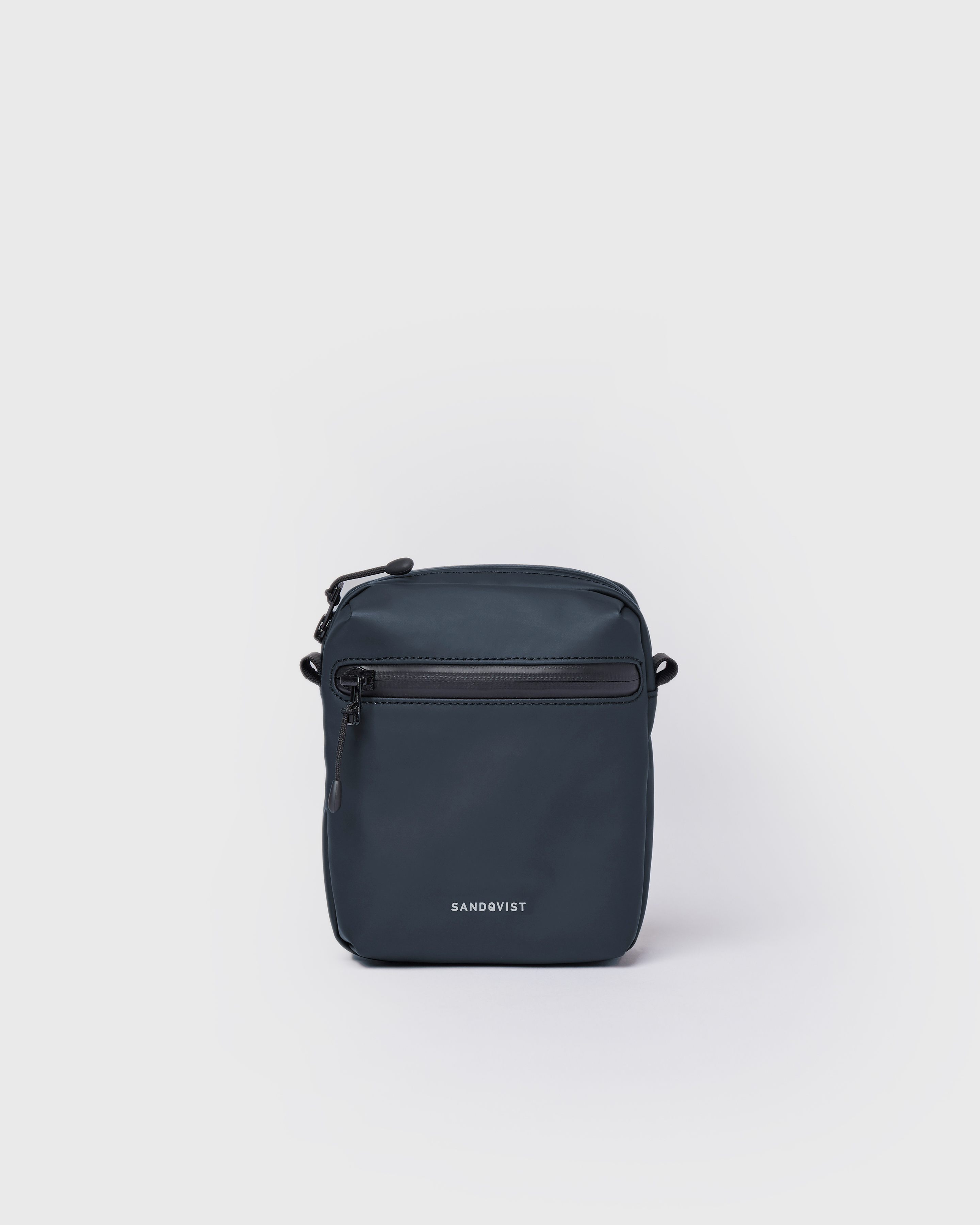 Poe är i färgen navy (1 av 6)