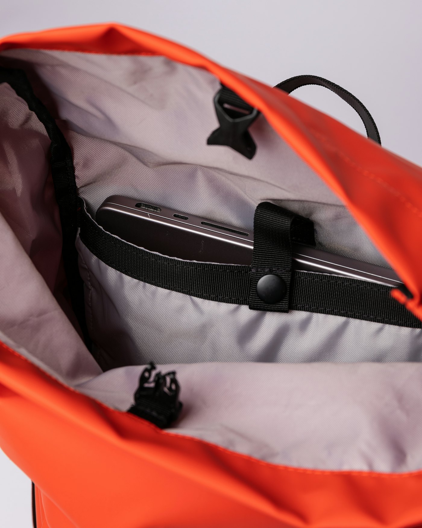 Konrad ist farbig orange (4 oder 7)