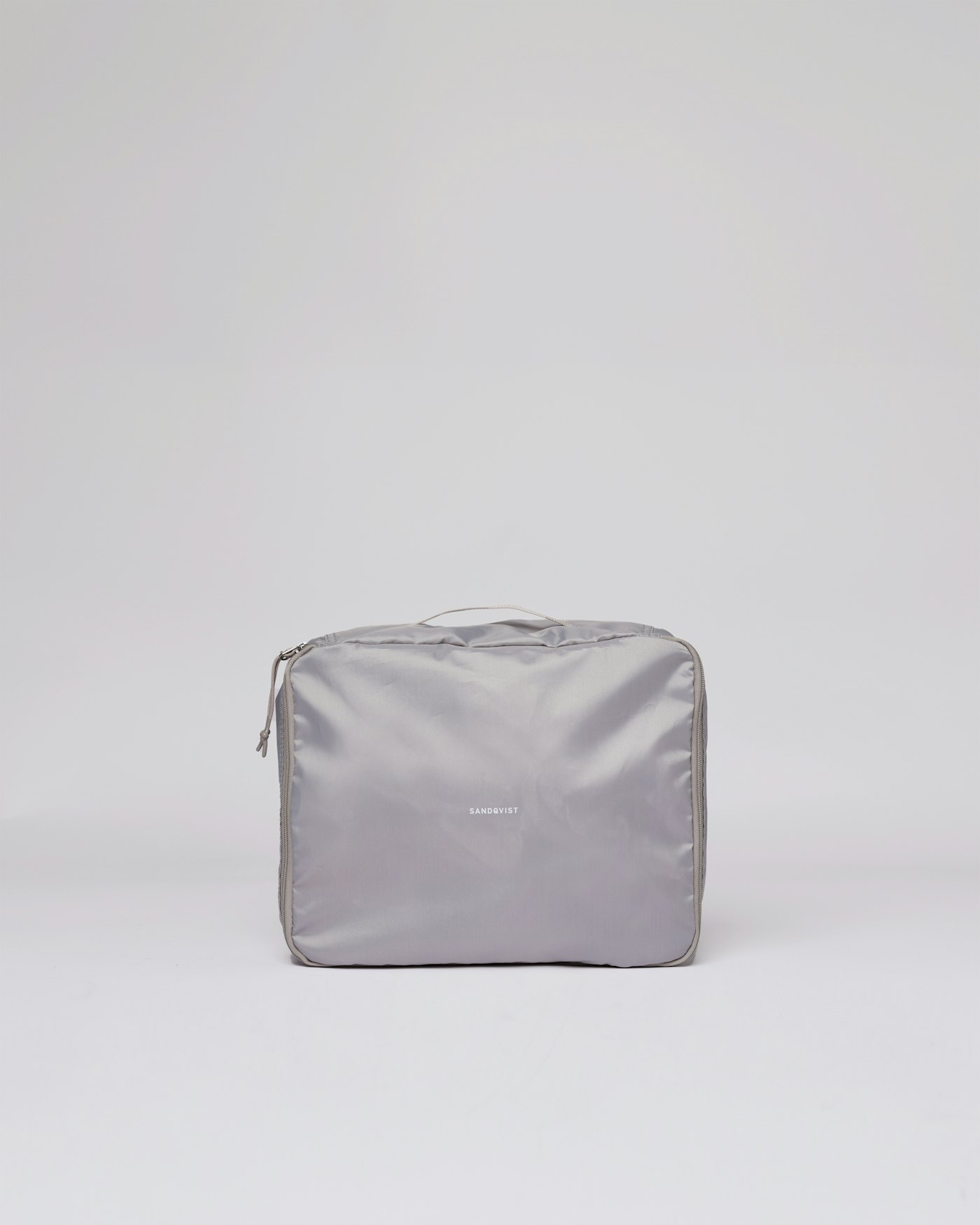 Pack cube L is in color light grey (1 of 3)