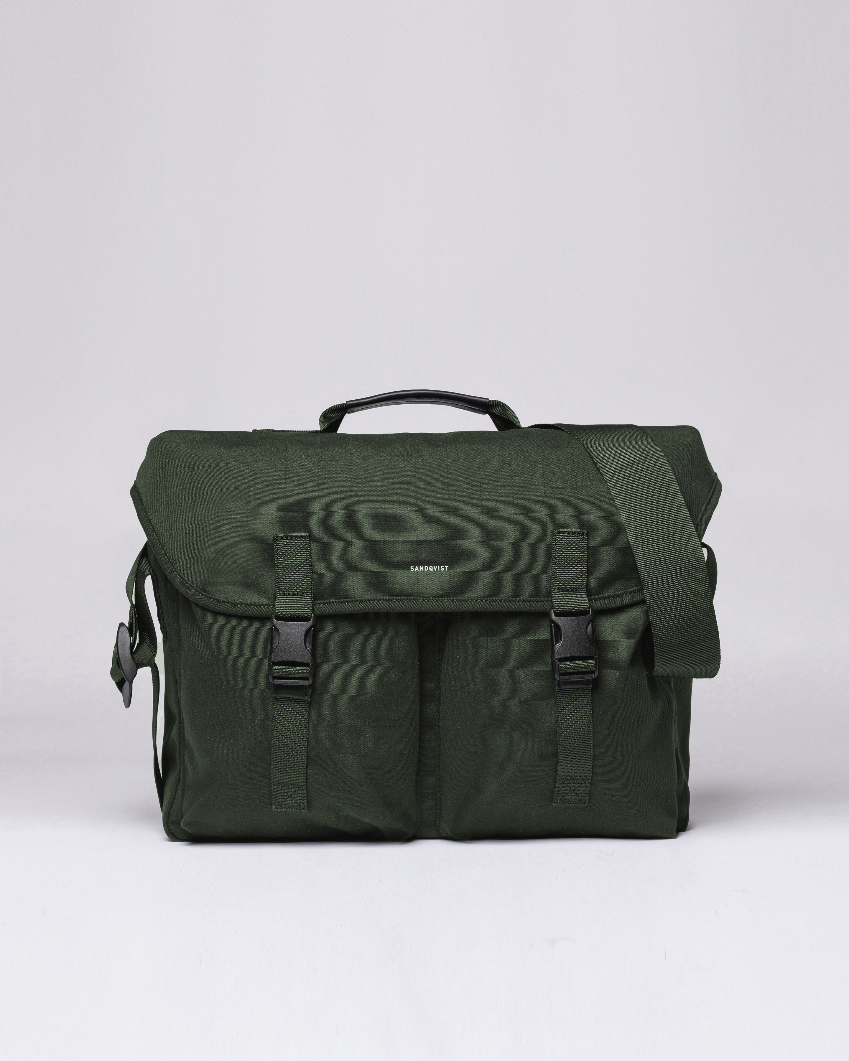 Messenger outlet bag