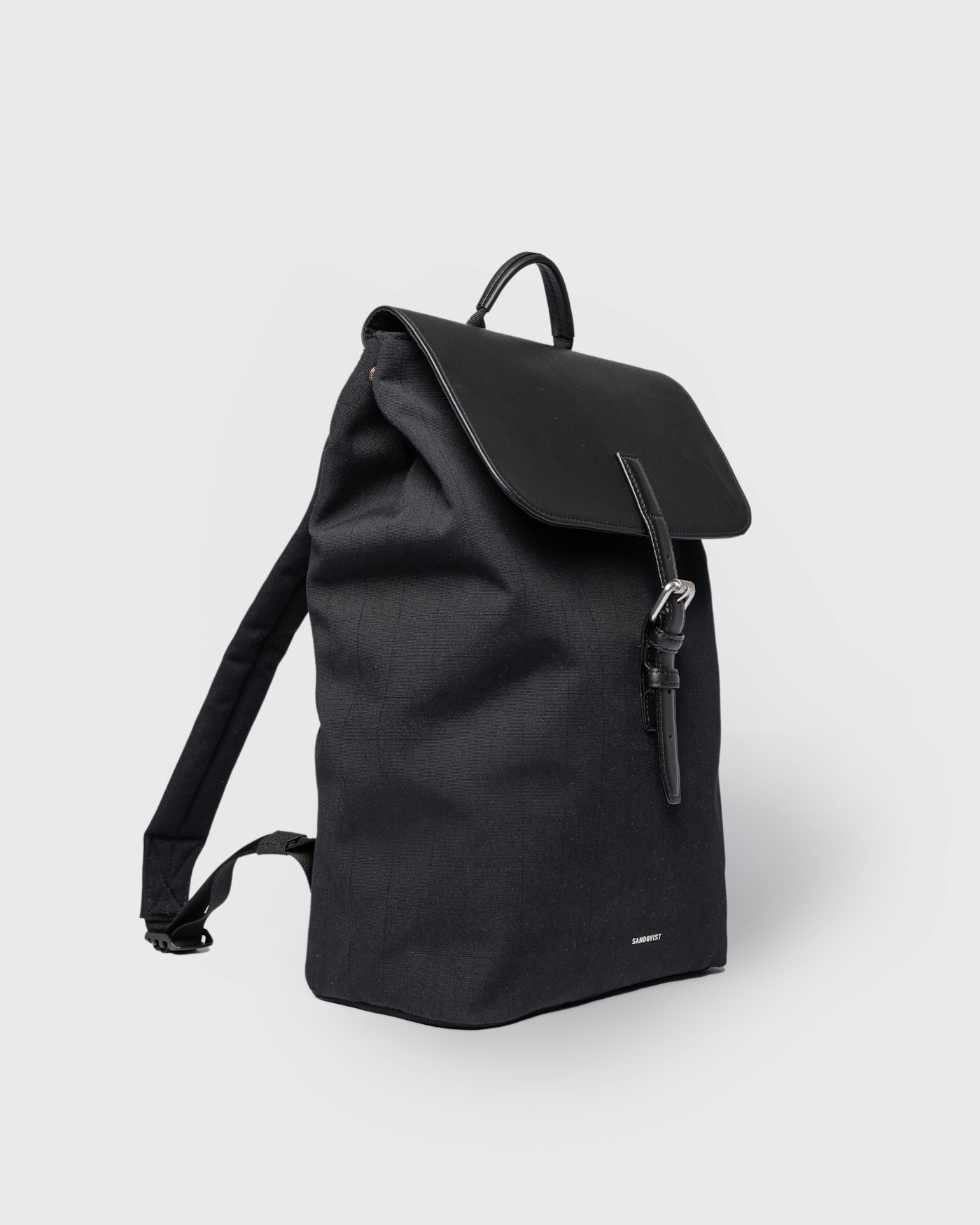EVERYDAY Lid backpack M est en couleur noir (2 de 10)