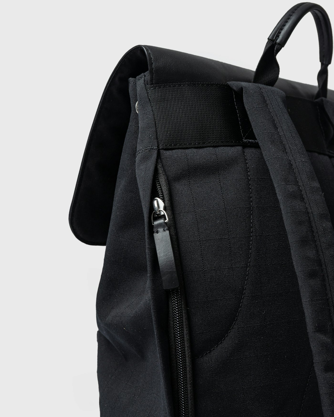 EVERYDAY Lid backpack M est en couleur noir (4 de 10)