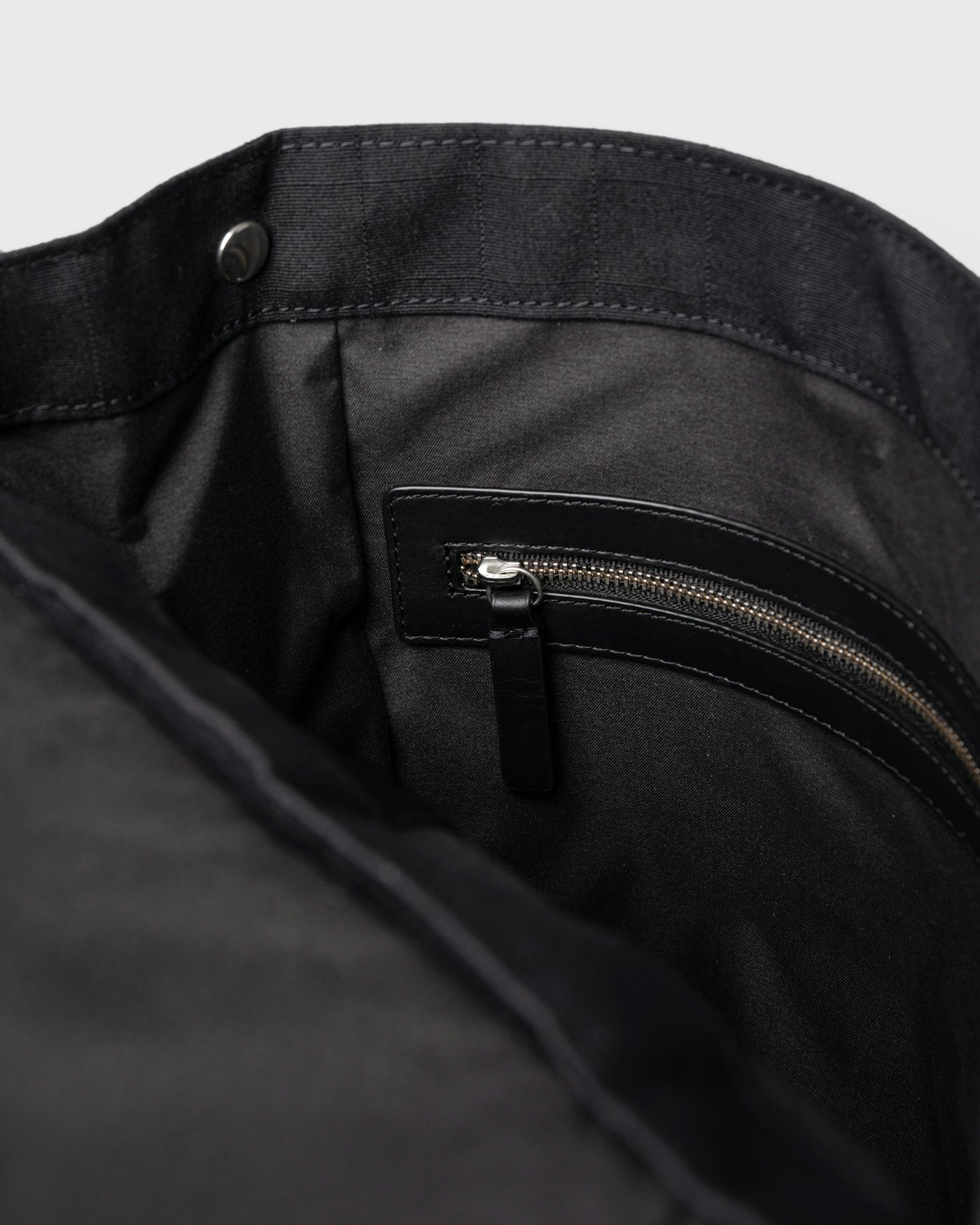 EVERYDAY Lid backpack M est en couleur noir (6 de 10)