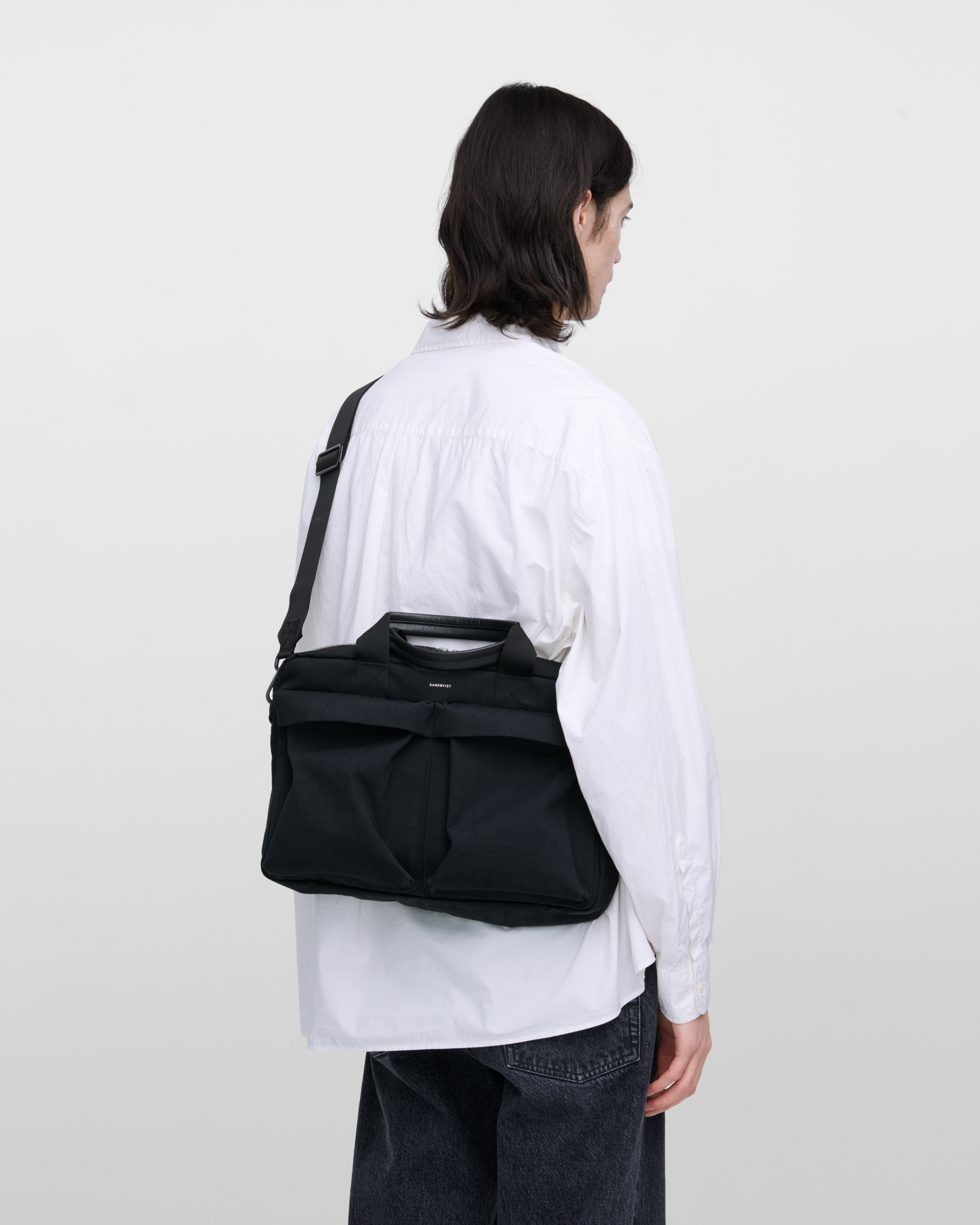 EVERYDAY Briefcase ist farbig schwarz (8 oder 10)