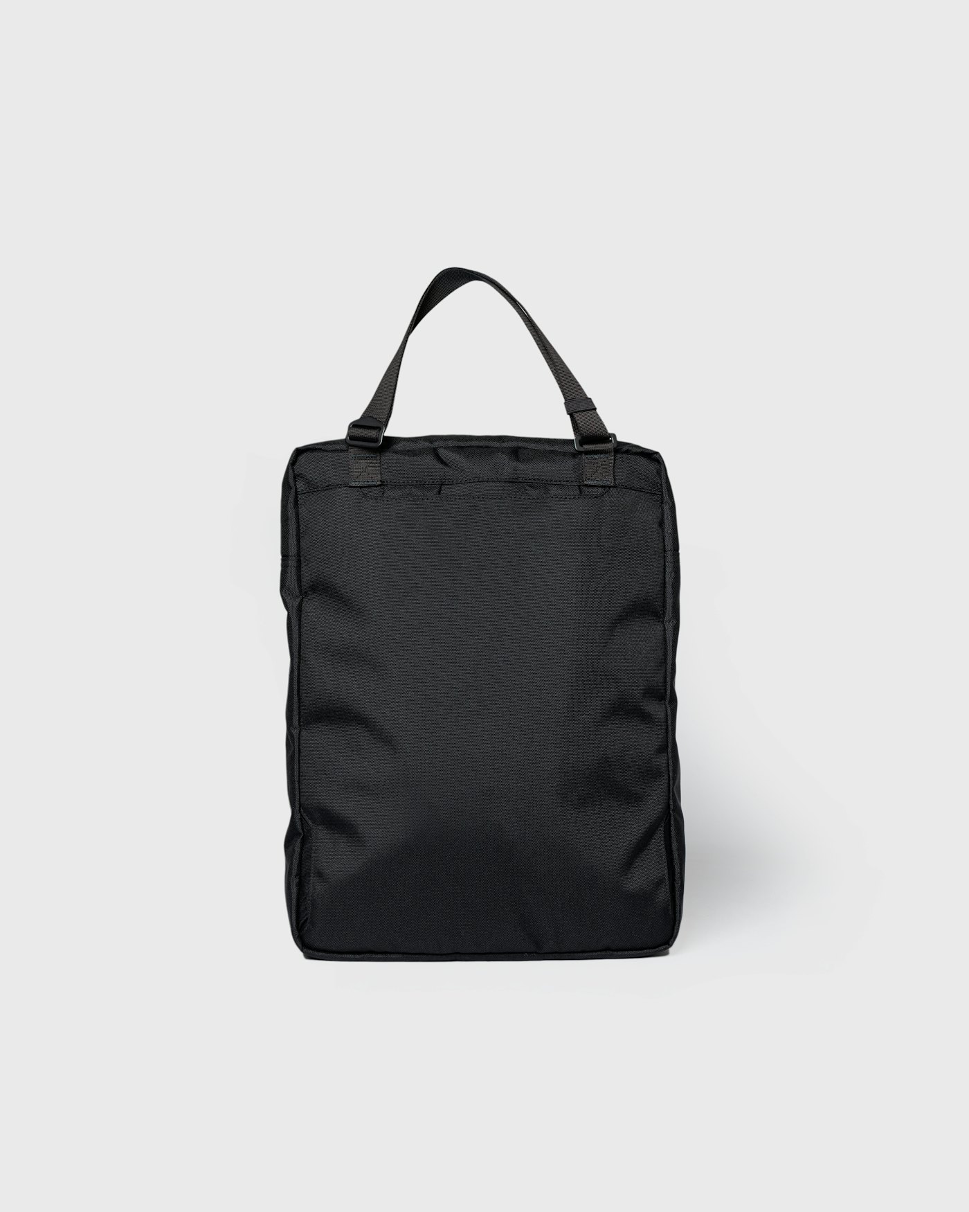 GO 2-Way Tote Bag is in color black (5 of 18)