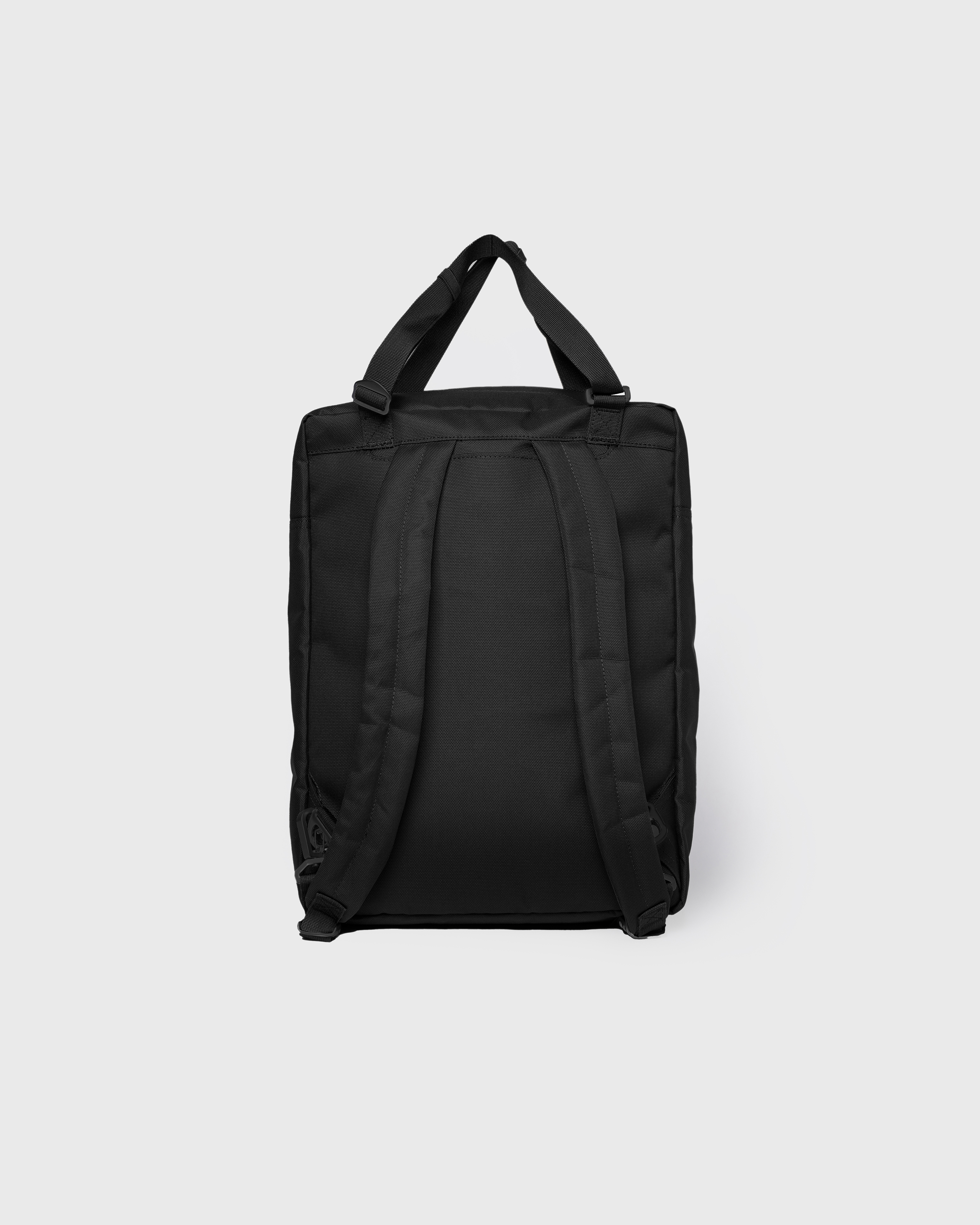 GO 2-Way Tote Bag är i färgen svart (3 av 18)