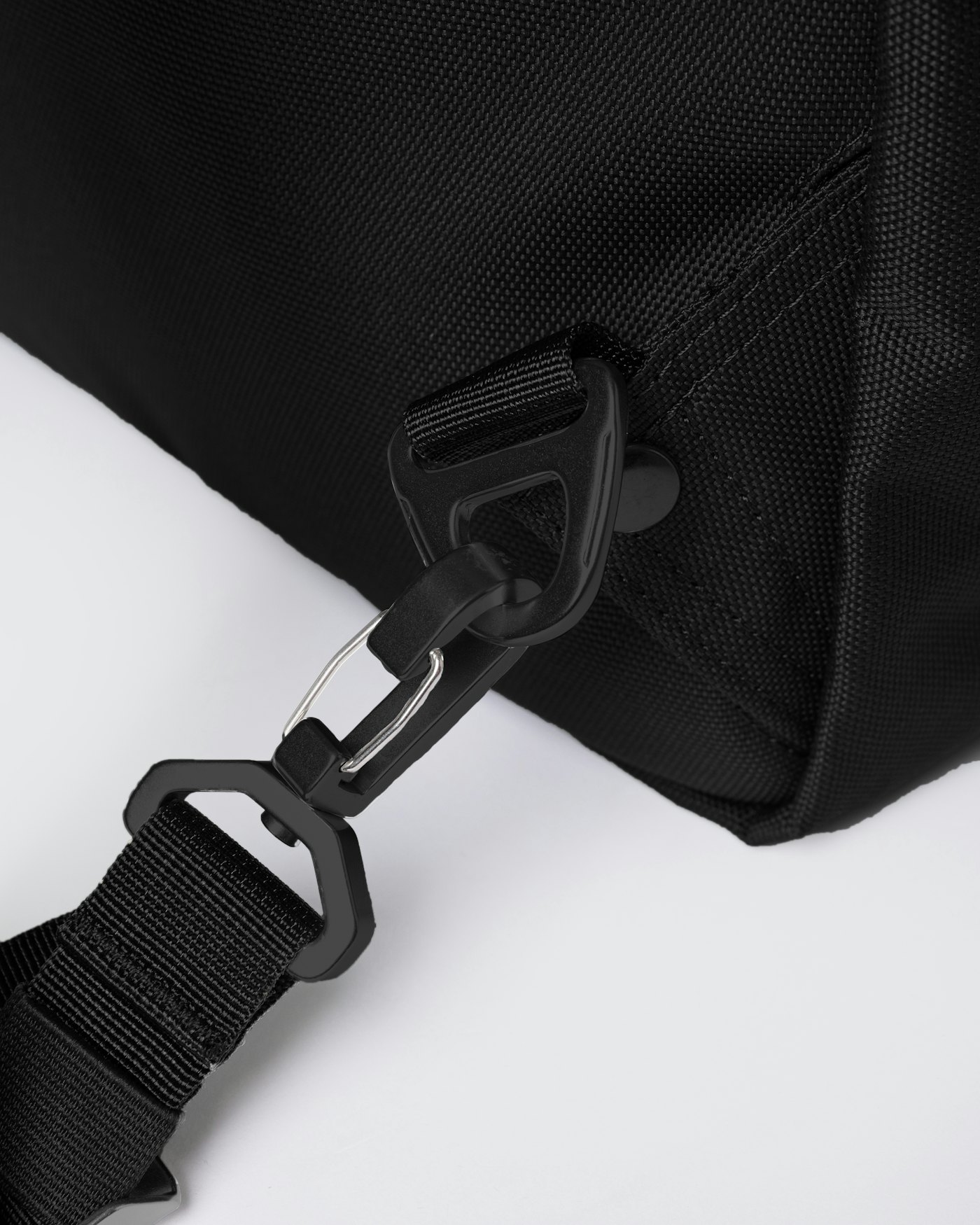 GO 2-Way Tote Bag is in color black (6 of 18)