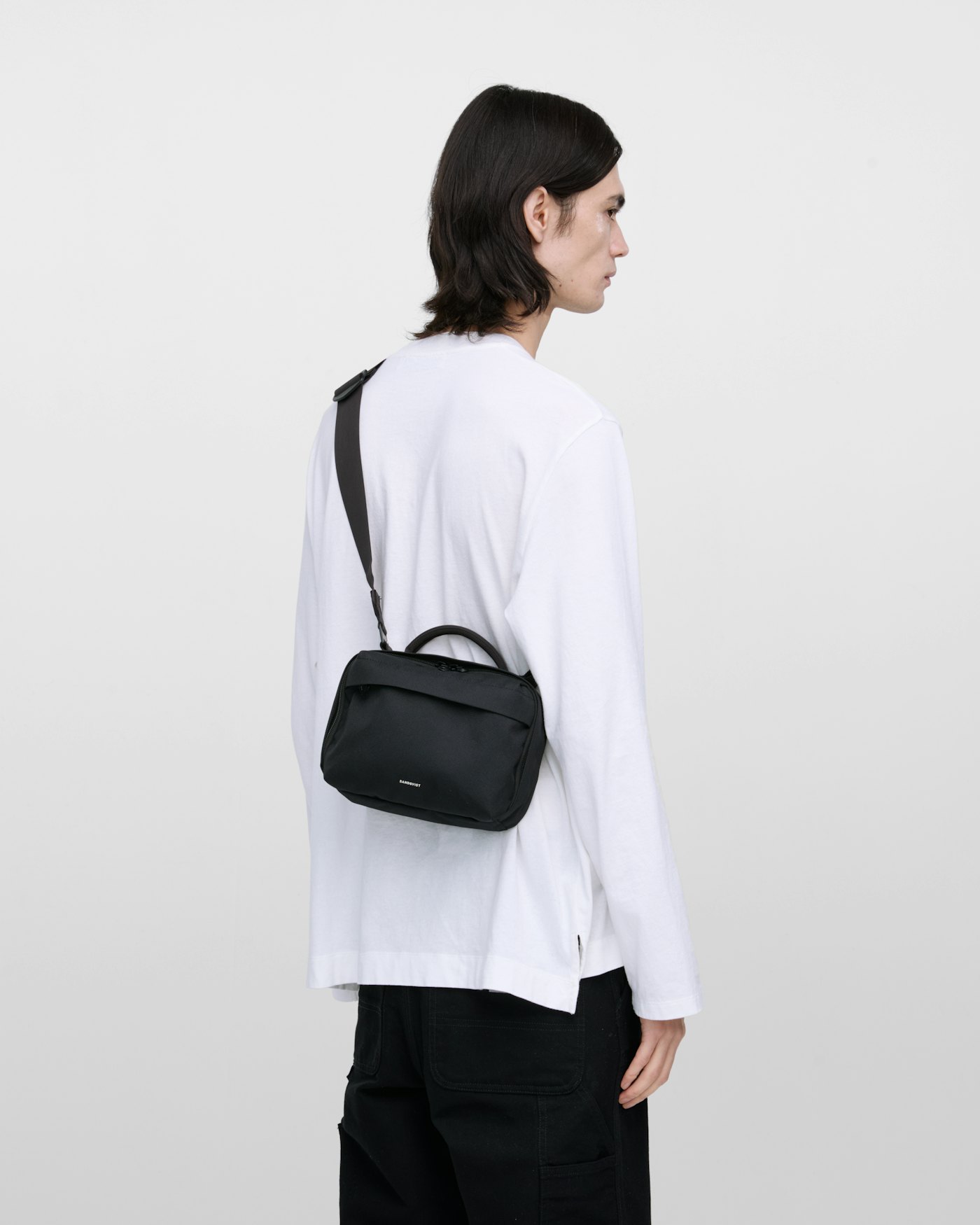 GO Shoulder bag är i färgen svart (8 av 11)