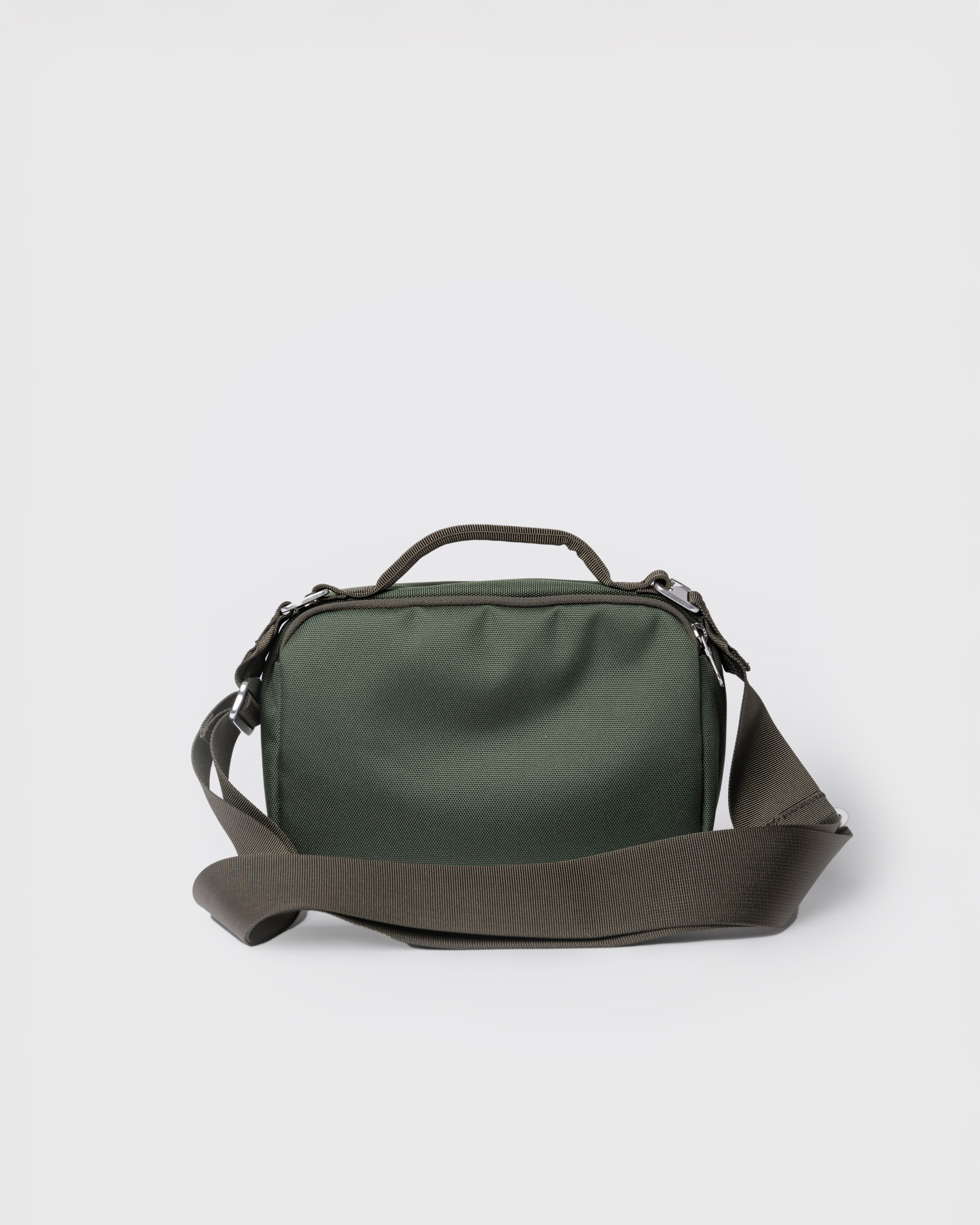 GO Shoulder bag is in color dawn green (5 of 10)