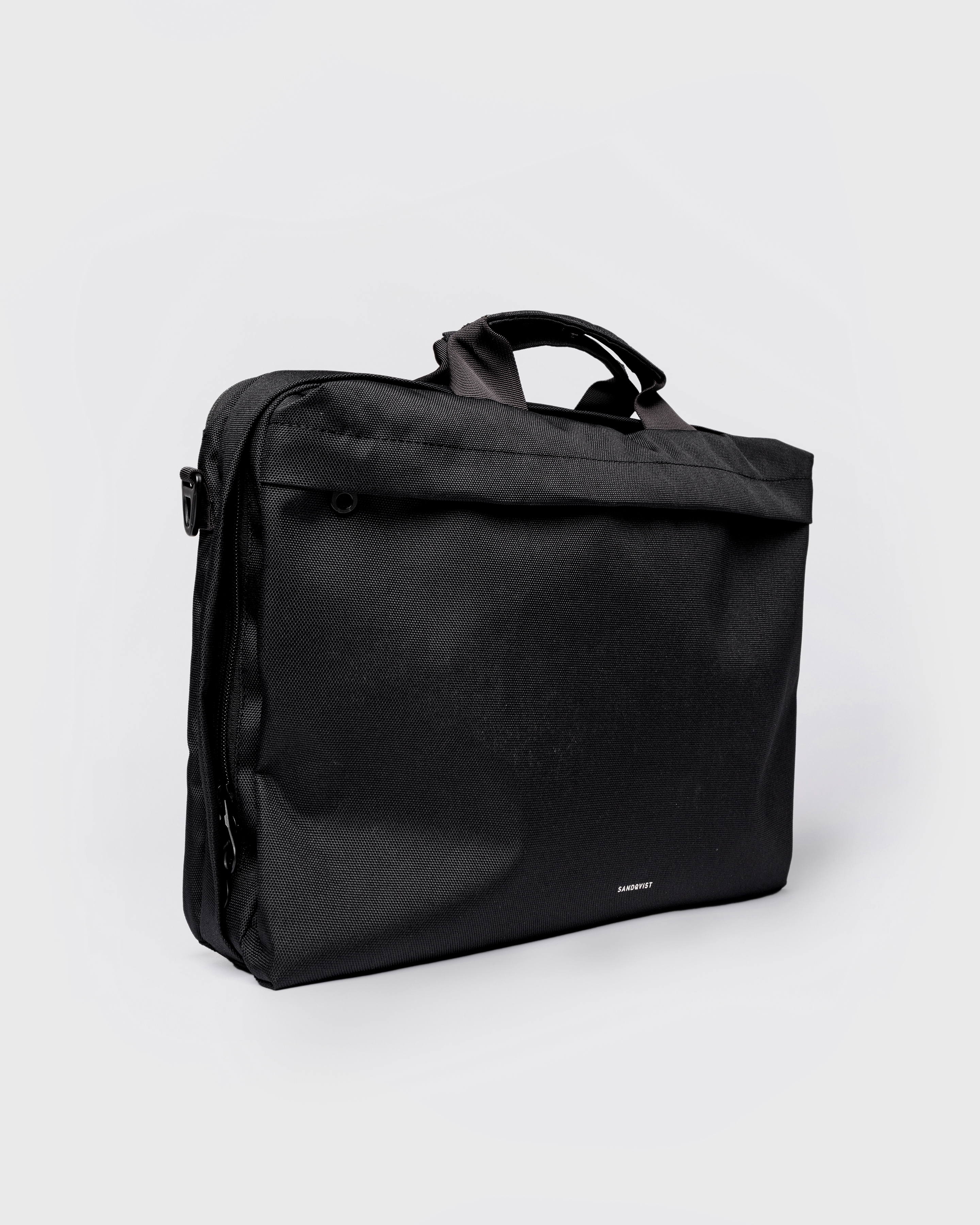 GO Briefcase is in color black (2 of 11)
