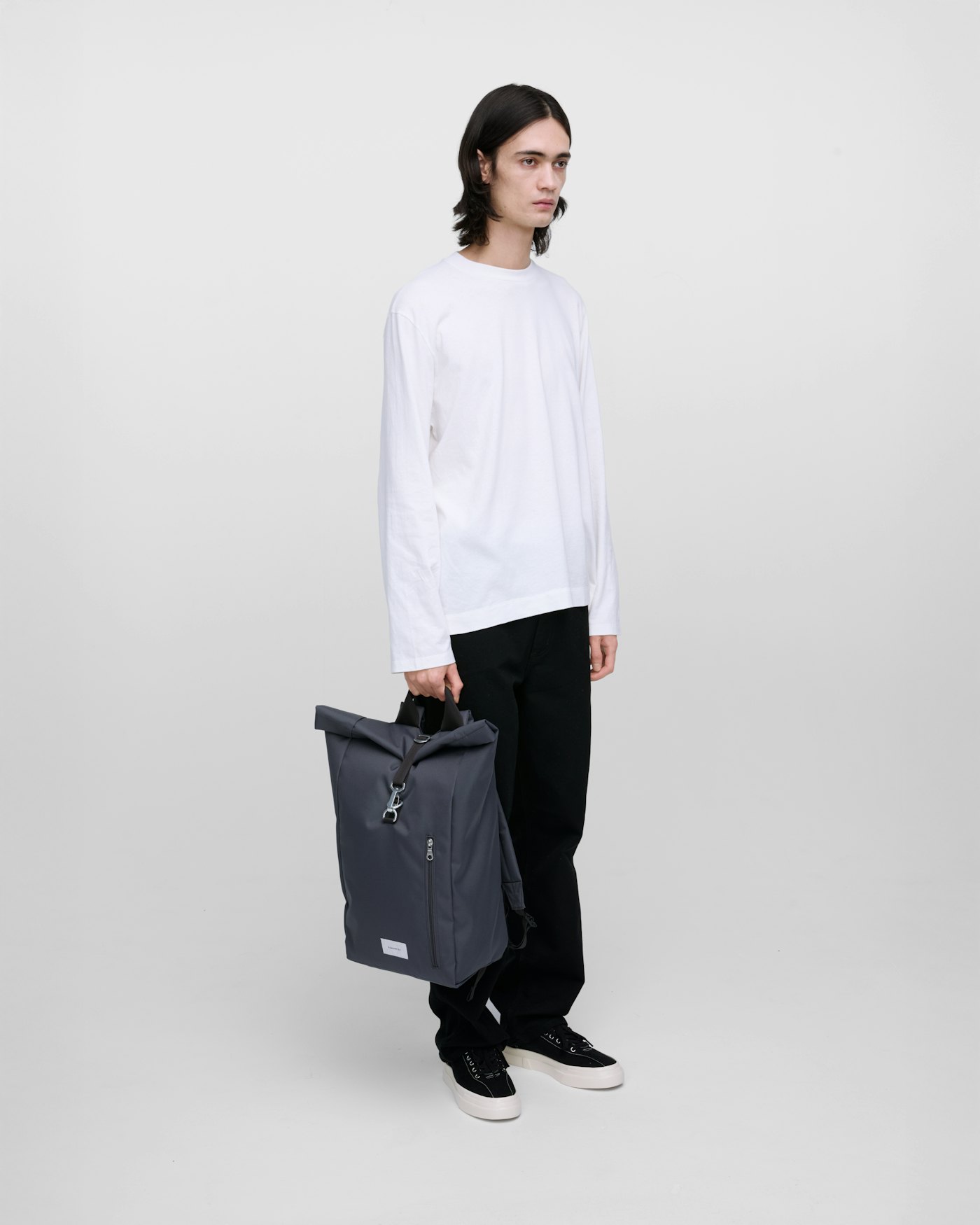 GROUND Rolltop backpack L est en couleur asphalt (9 de 9)