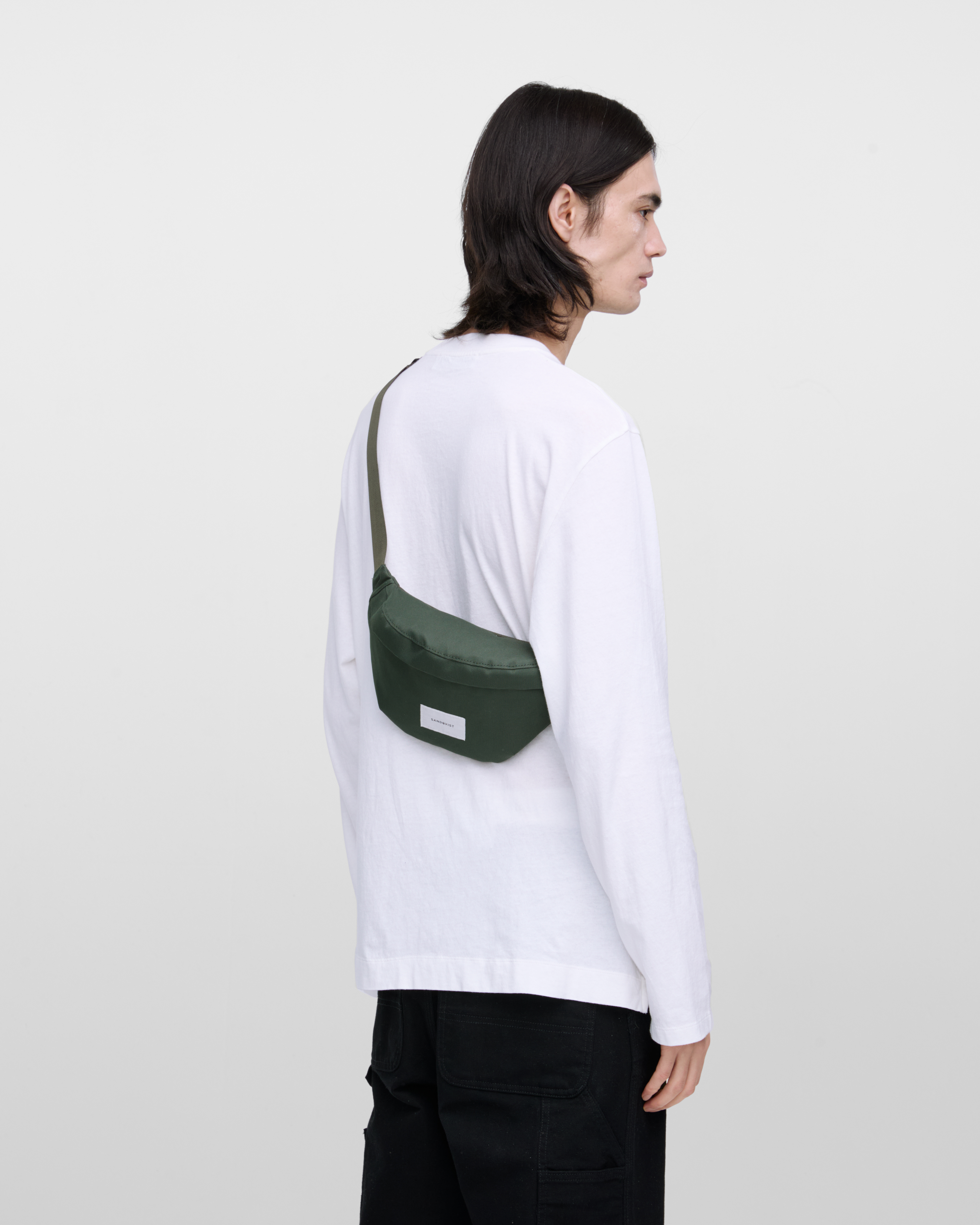 GROUND crossbody bag är i färgen dawn green (8 av 9)